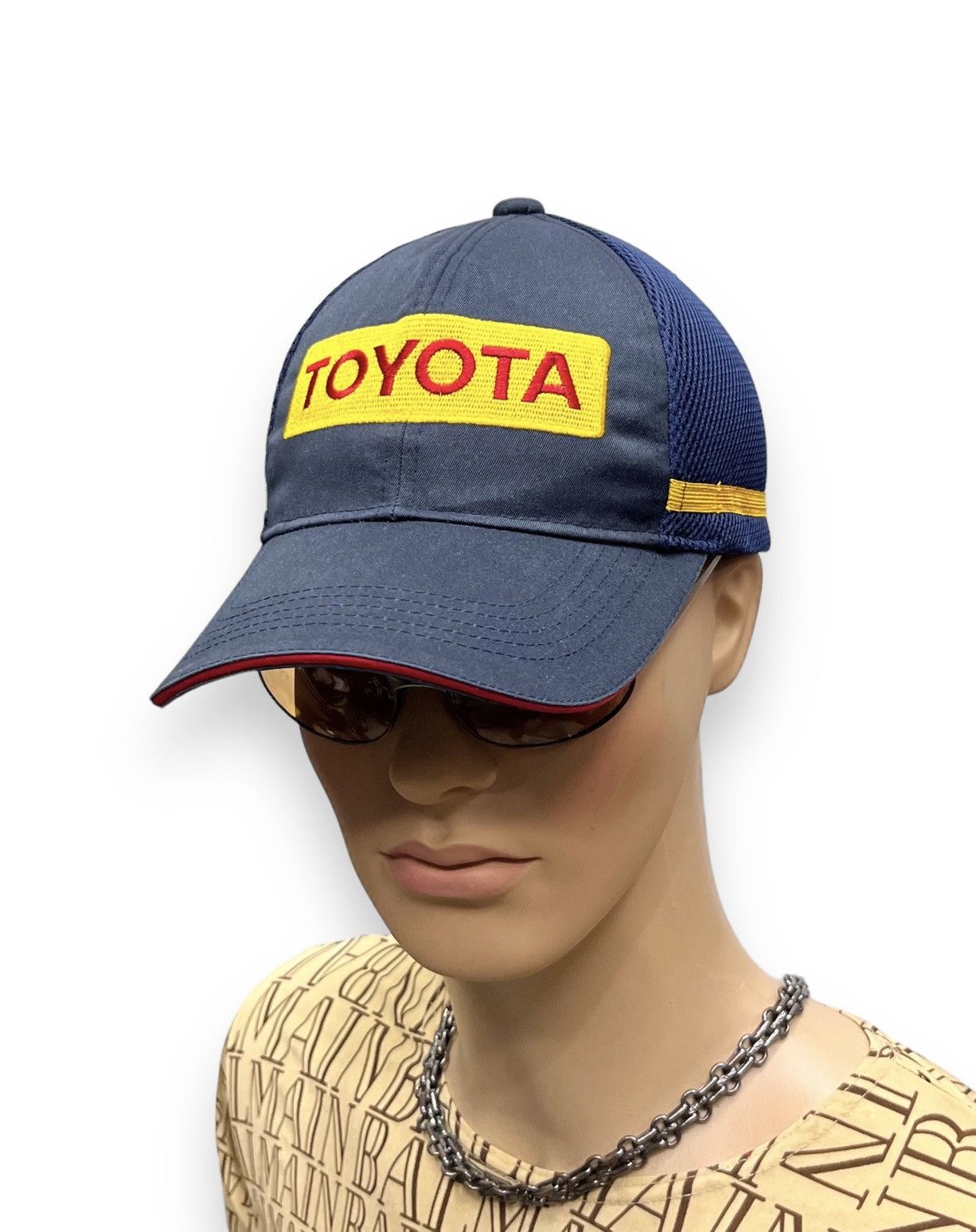 Vintage 90's TOYOTA JAPAN Mesh Trucker Velcro Strapback Hat