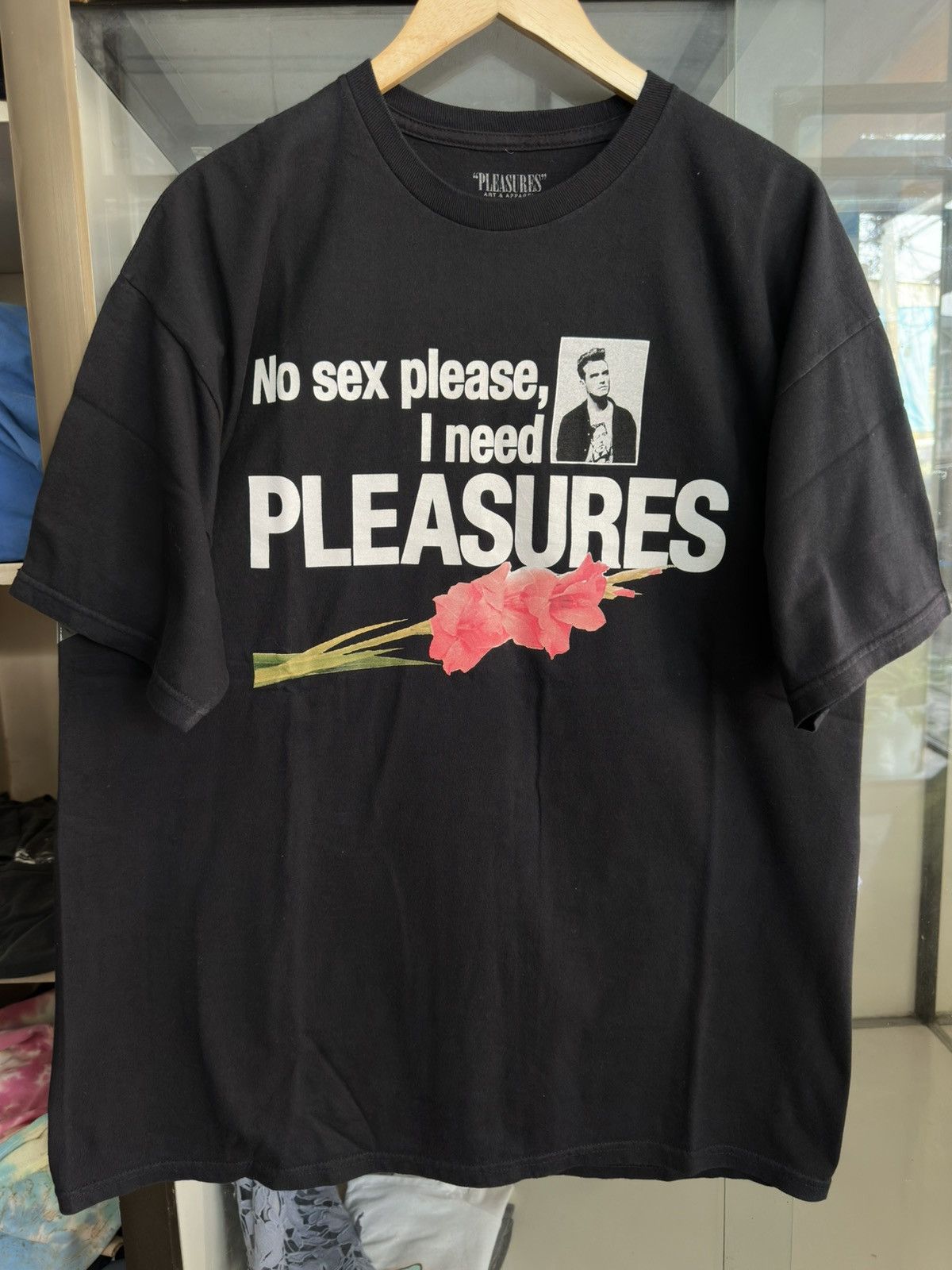 Pleasures Pleasures X Morrissey The Smiths T Shirt Size US XL / EU 56 / 4 - 1 Thumbnail