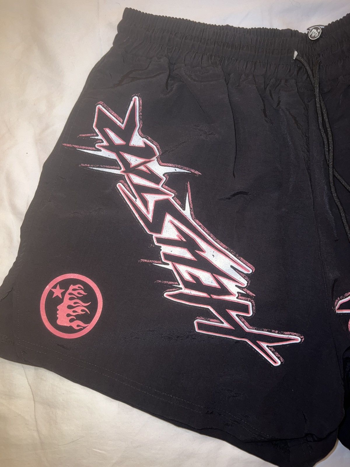 HELLSTAR Hellstar waxed nylon athletic shorts Size US 36 / EU 52 - 3 Thumbnail