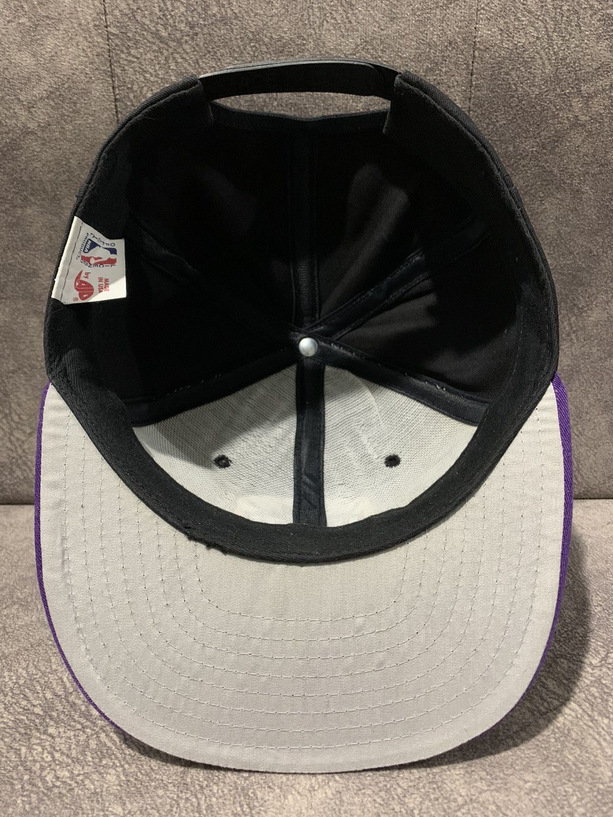 NBA × Vintage Vintage Sacramento Kings AJD Snapback OSFA Hat Cap Size ONE SIZE - 7 Thumbnail
