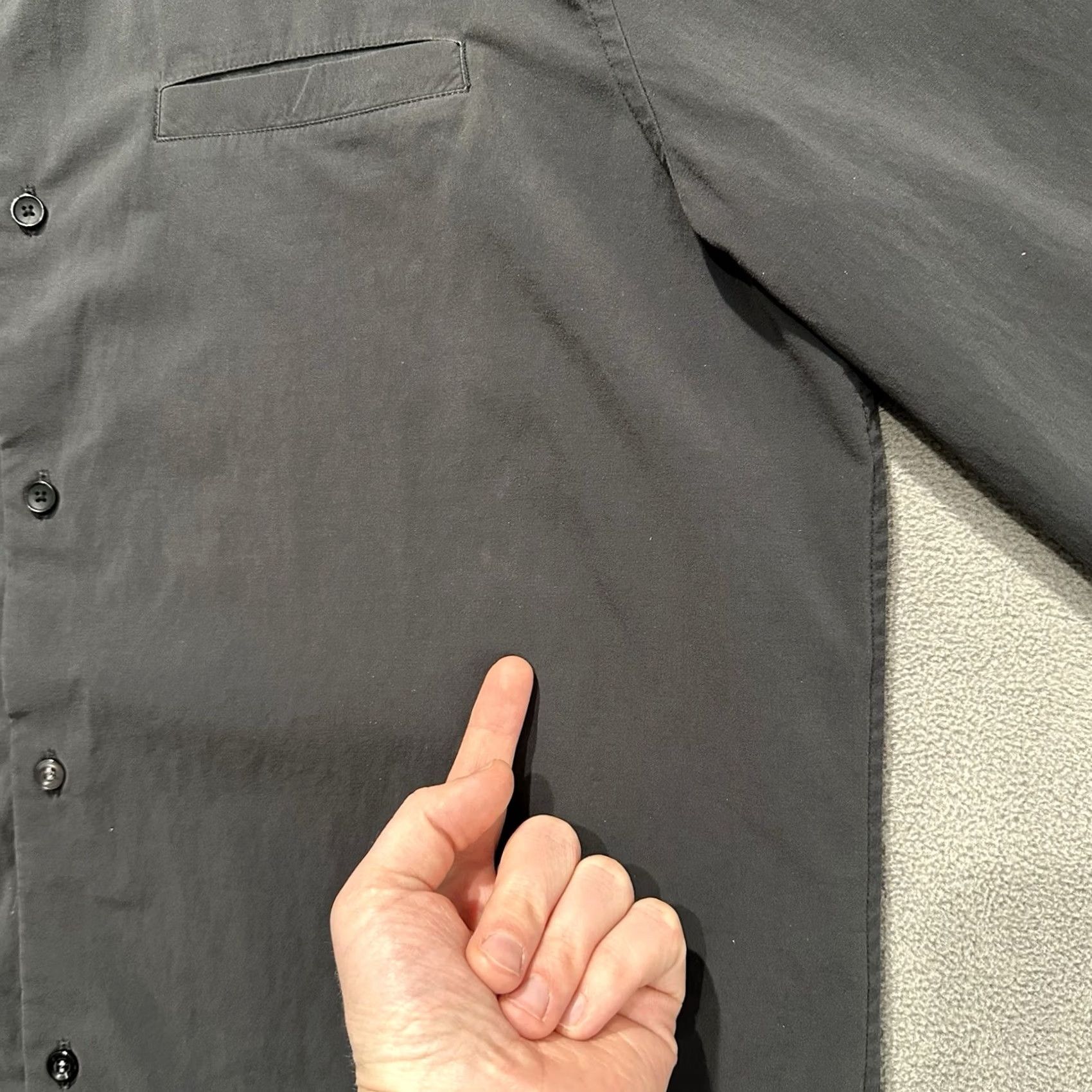 Lululemon Lululemon Button-Up Shirt Mens Large Black Off The Chain GUC Long Sleeve Slim Casual Business Size US L / EU 52-54 / 3 - 6 Thumbnail