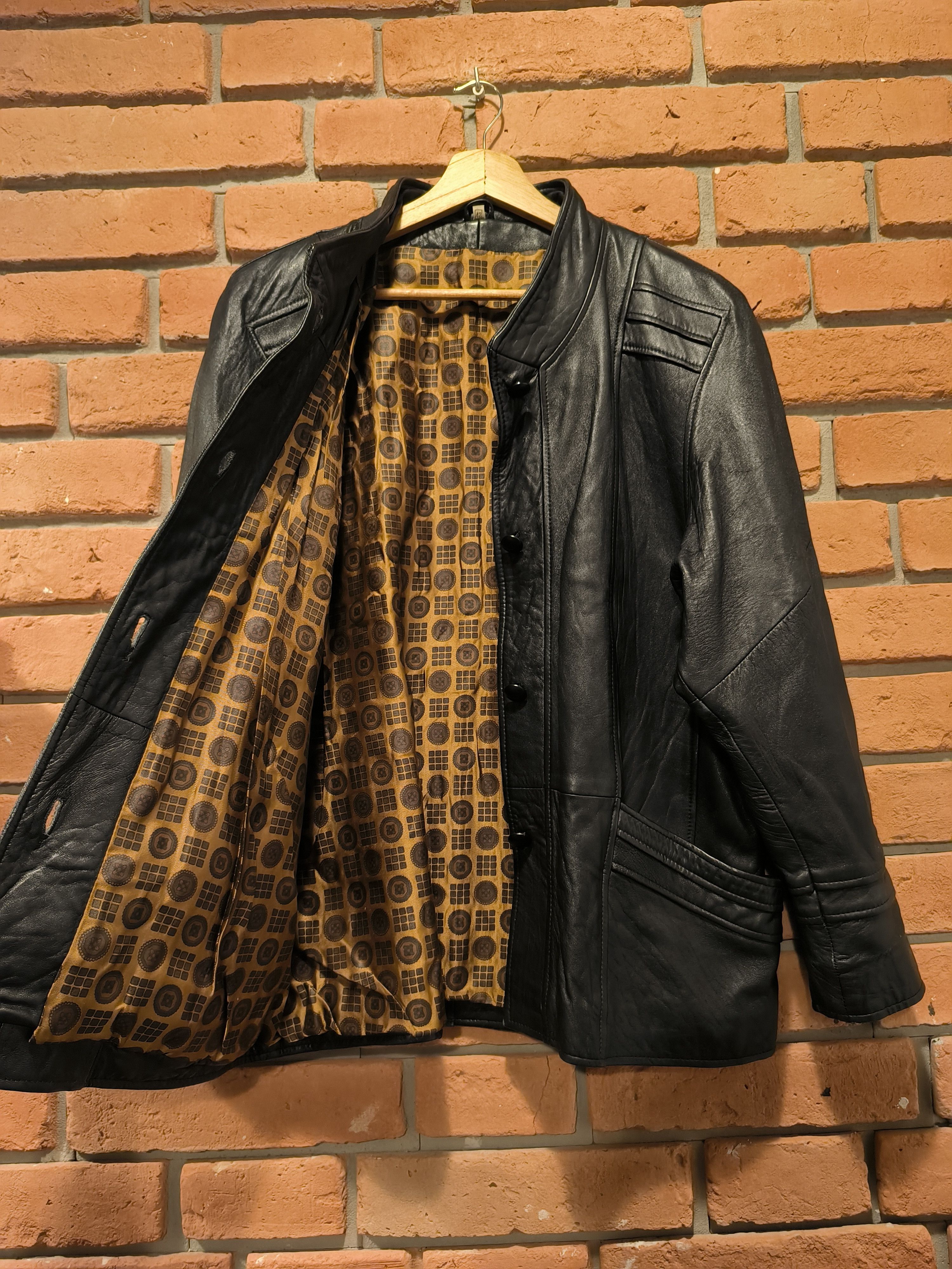Vintage Vintage Black Leather Jacket Size US M / EU 48-50 / 2 - 4 Thumbnail