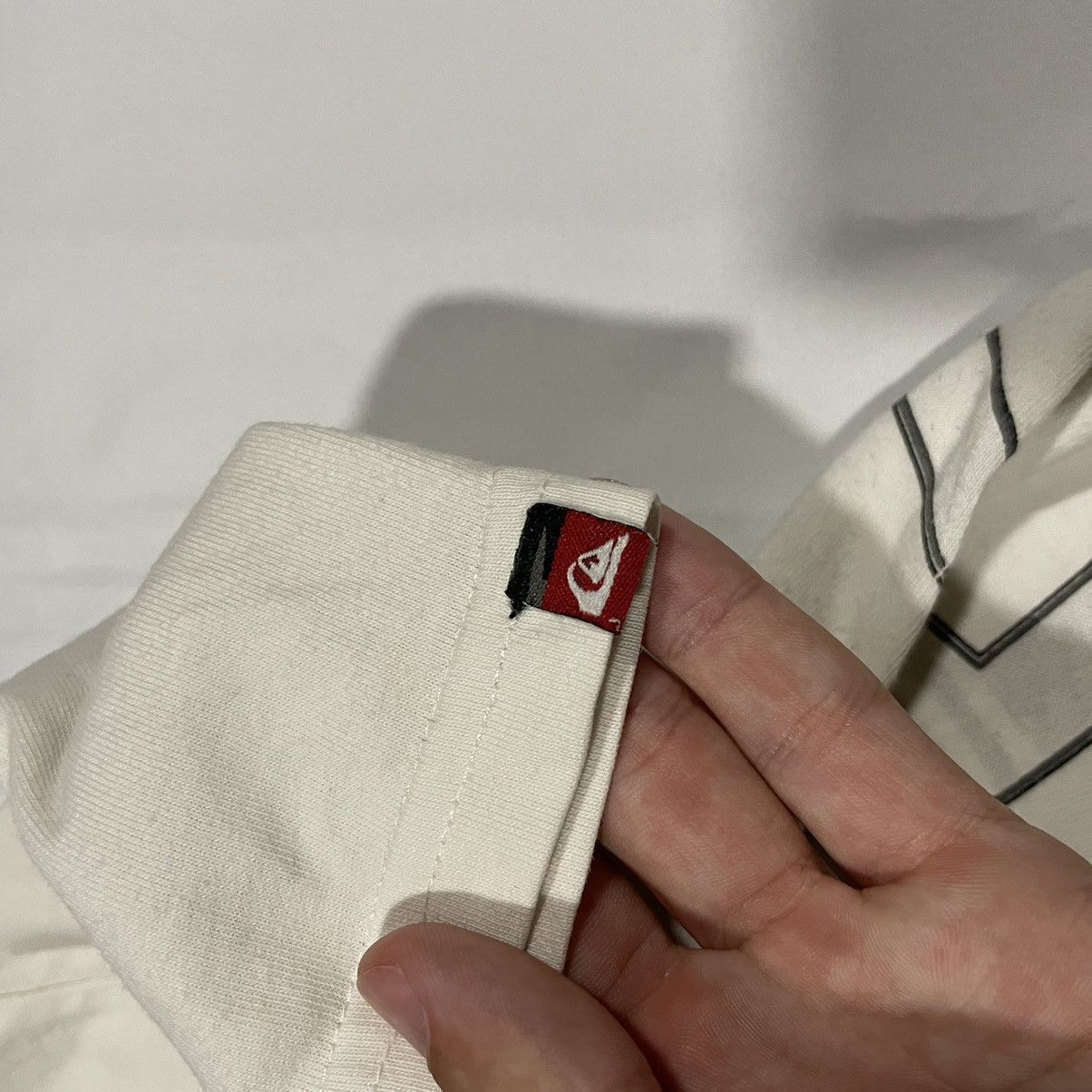 Quiksilver Vintage Quiksilver Big Logo All Over Print T Shirt Size US L / EU 52-54 / 3 - 5 Thumbnail