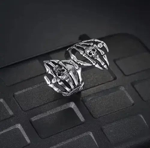 Jewelry Hands Ring Skeleton Bones Goth Punk Death Jewelry Chrome Size ONE SIZE - 2 Thumbnail