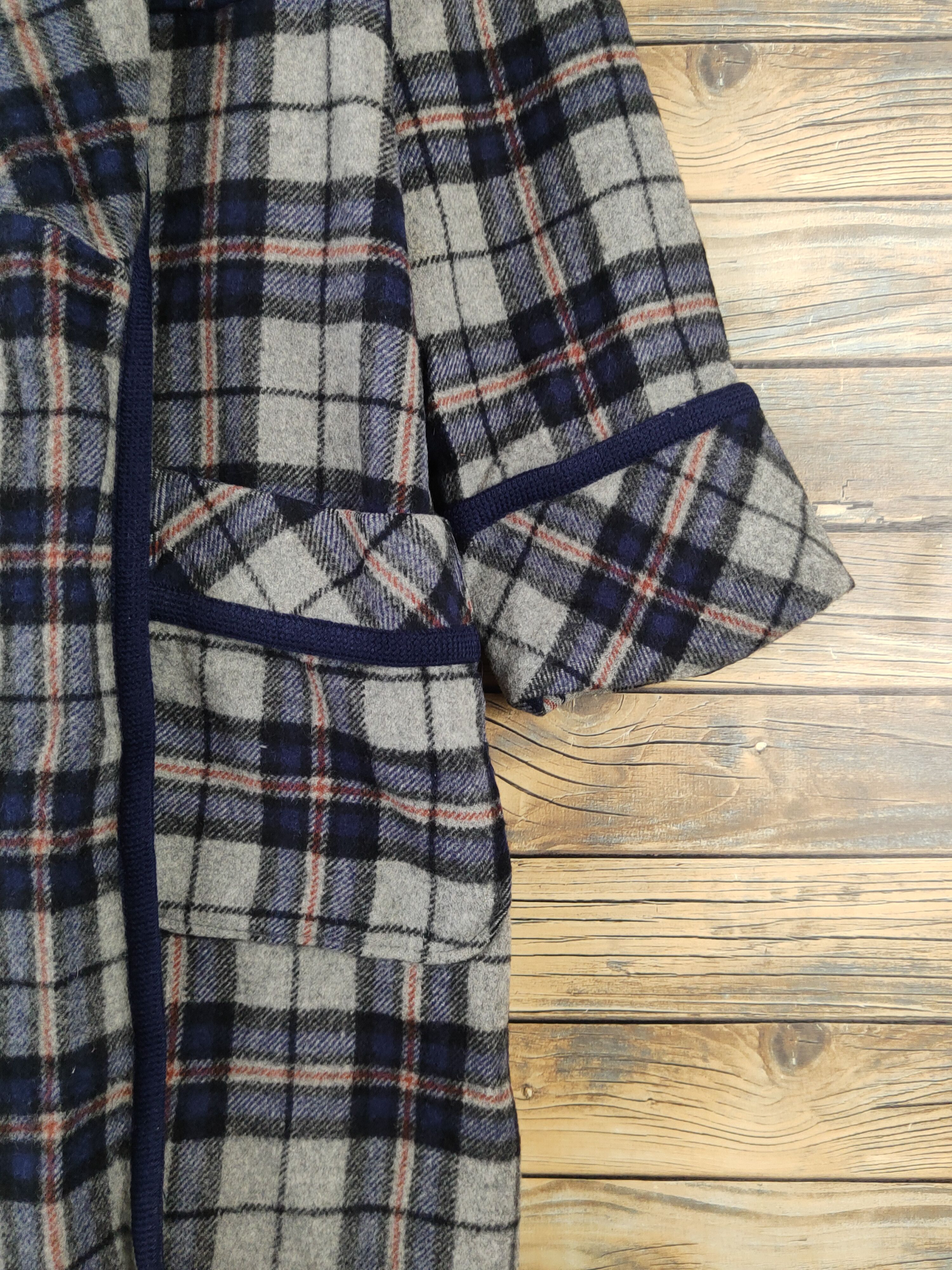 Pierre Balmain DL Vent Vert Pierre Balmain Gray Wool Bathrobes #011 Size US L / EU 52-54 / 3 - 8 Thumbnail