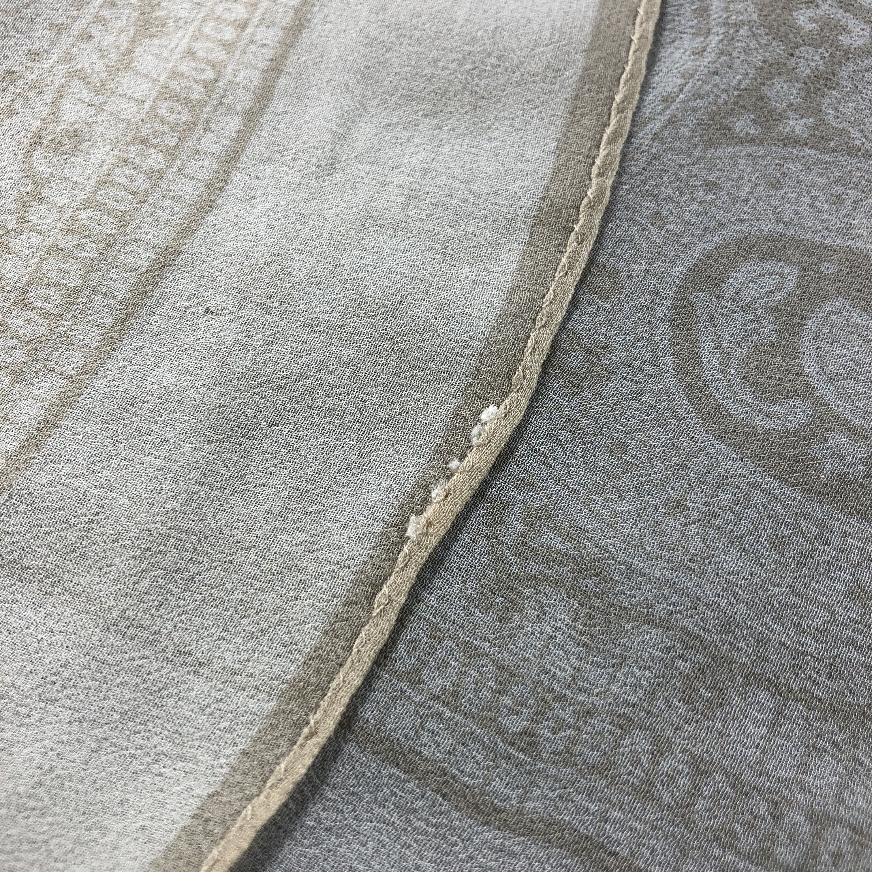 Pierre Balmain Pierre Balmain Paisley Hand Rolled Silk Scarf M1069 Size ONE SIZE - 5 Thumbnail