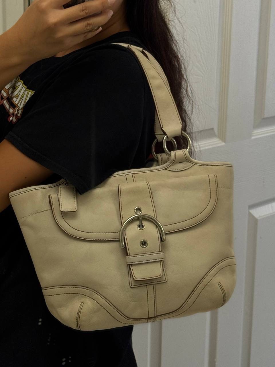 Coach Coach Y2K SoHo Buckle Flap White/Cream Leather Tote Size ONE SIZE - 9 Thumbnail
