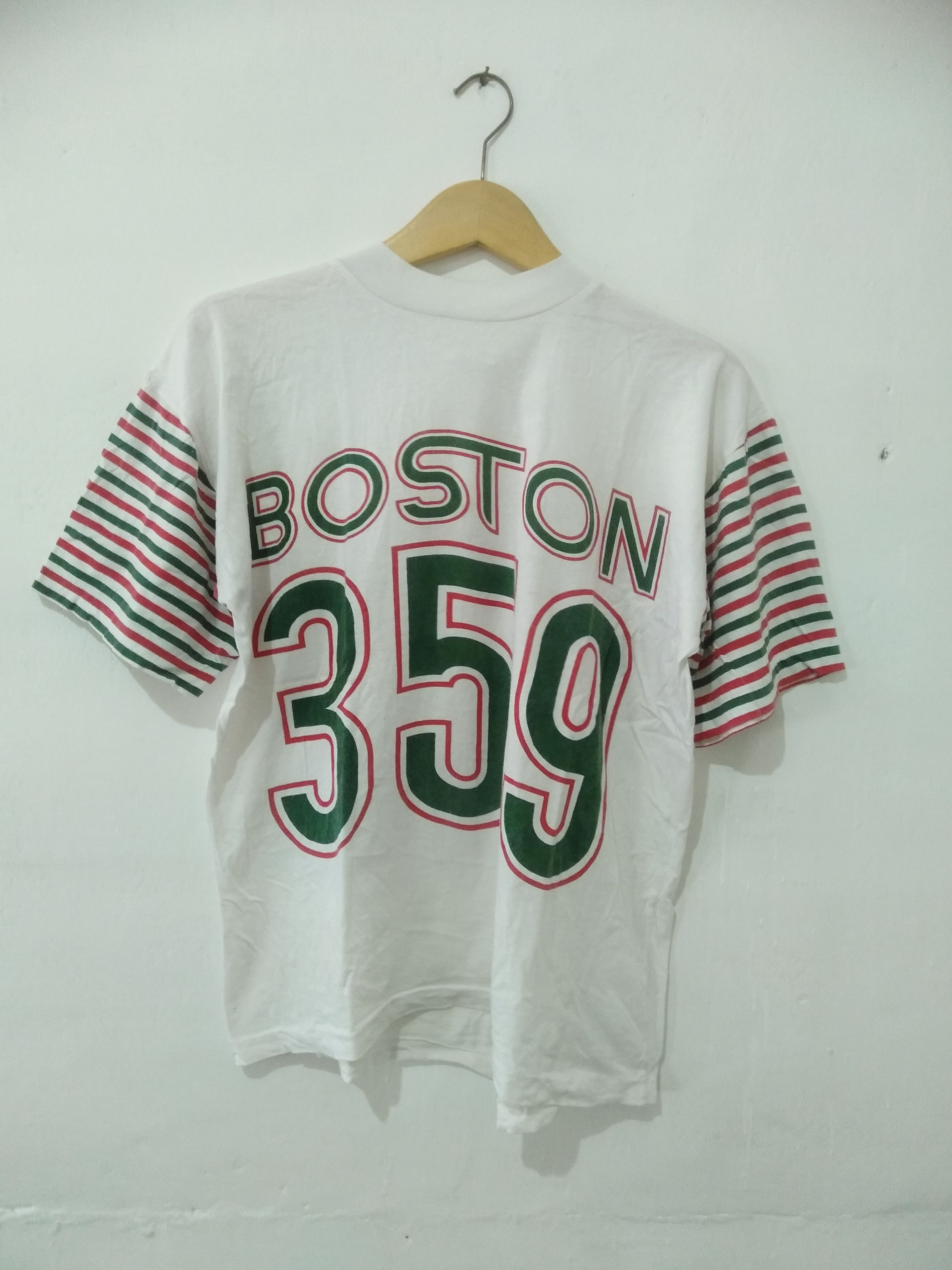 Vintage Japanesse T shirt Teti Home Okinawa Boston 359 Big Logo V Size US L / EU 52-54 / 3 - 1 Thumbnail