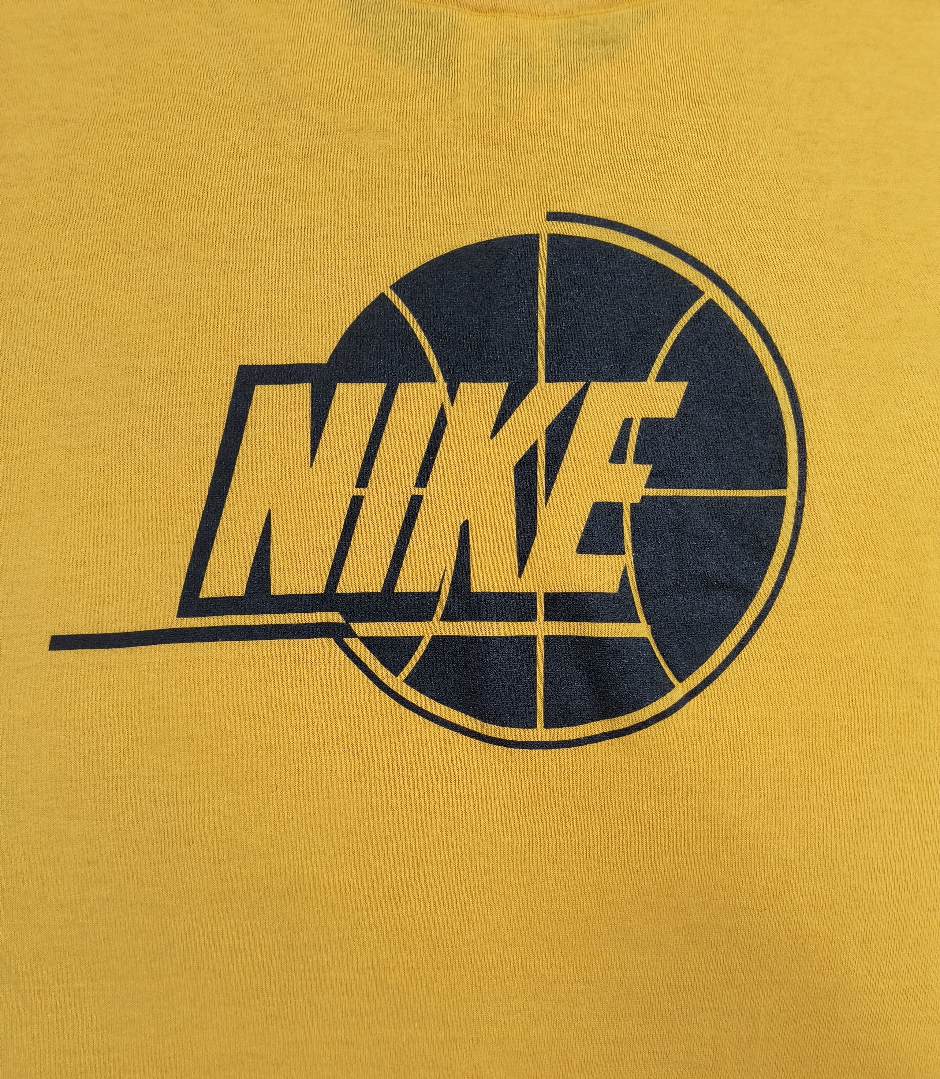 Nike Vintage Nike Purdue Basketball Camp 80s tee Size US M / EU 48-50 / 2 - 5 Thumbnail