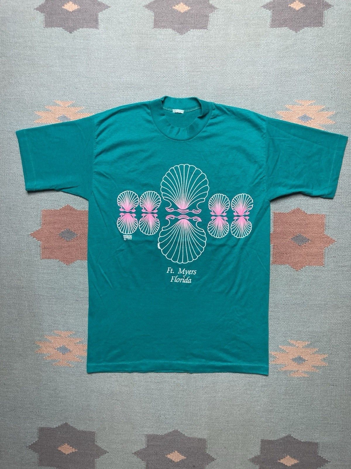 Vintage 90s graphi t shirt fort myers florida beach seashells soft M Size US M / EU 48-50 / 2 - 1 Thumbnail