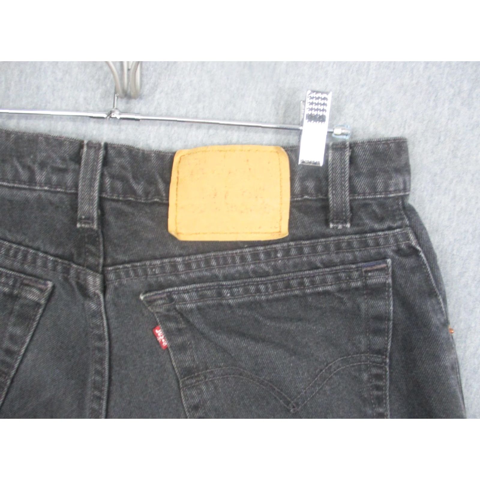 Levi's VINTAGE Levi's Jeans Mens 33x32 Gray Denim Loose Fit Tapered Made USA 90s Size US 33 - 7 Thumbnail