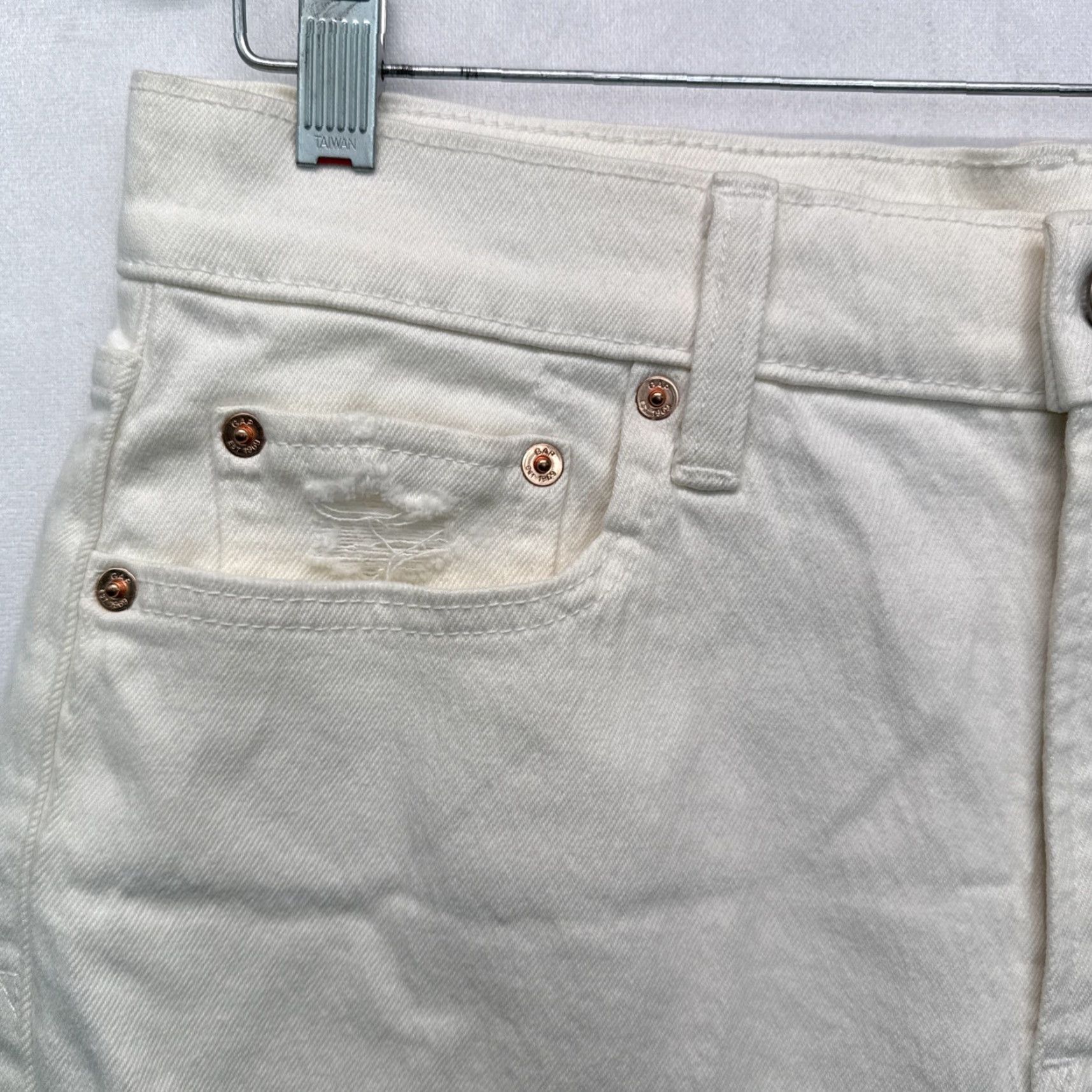 Gap Gap White Cheeky Midi Short High Rise Raw Hem 29 8 T 6" Inseam Bermuda Womens Tall NWT Size 29" - 2 Thumbnail