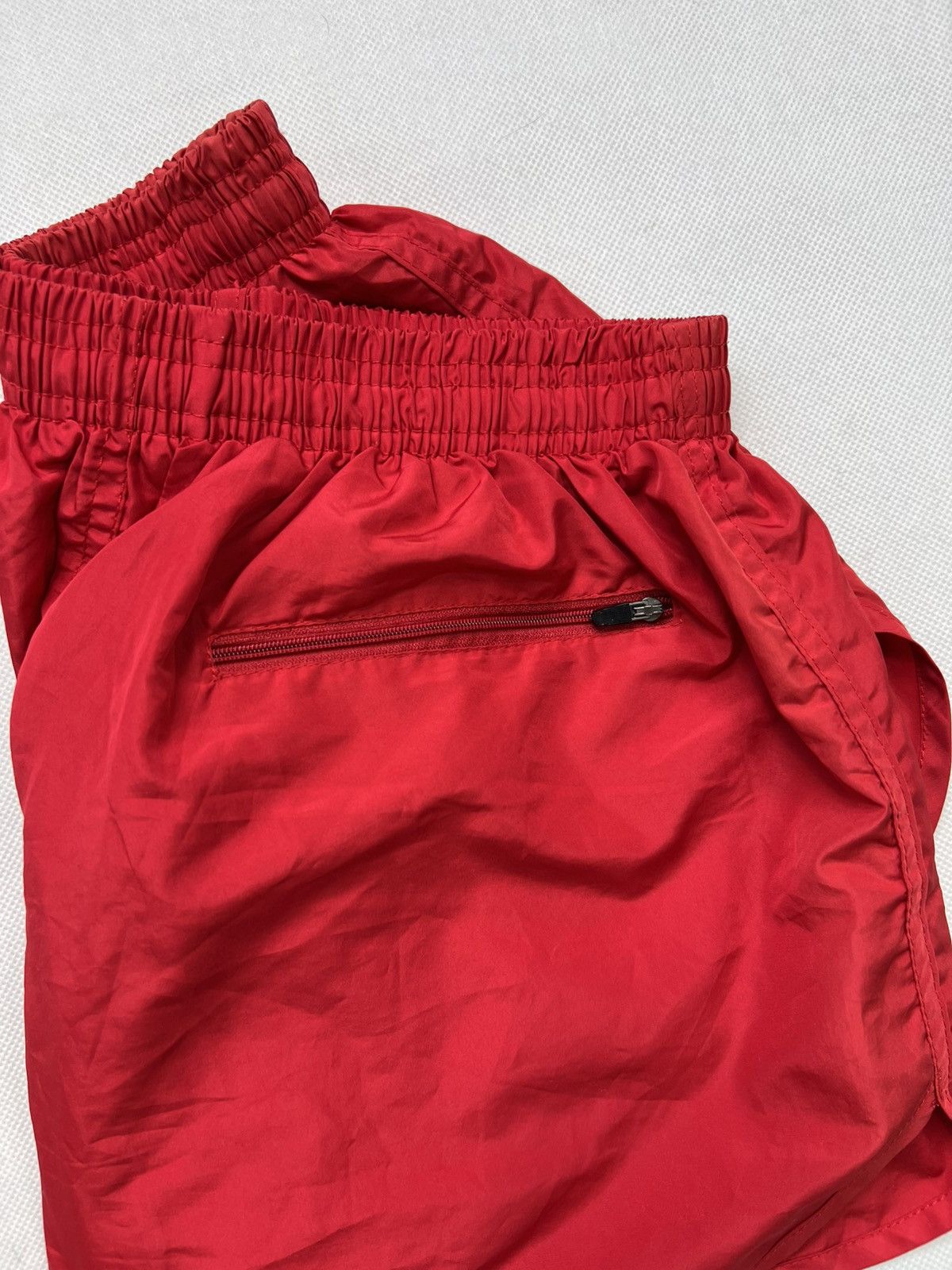 Adidas Shorts Adidas Nylon Red Vintage 90’s Logo Size US 32 / EU 48 - 4 Thumbnail
