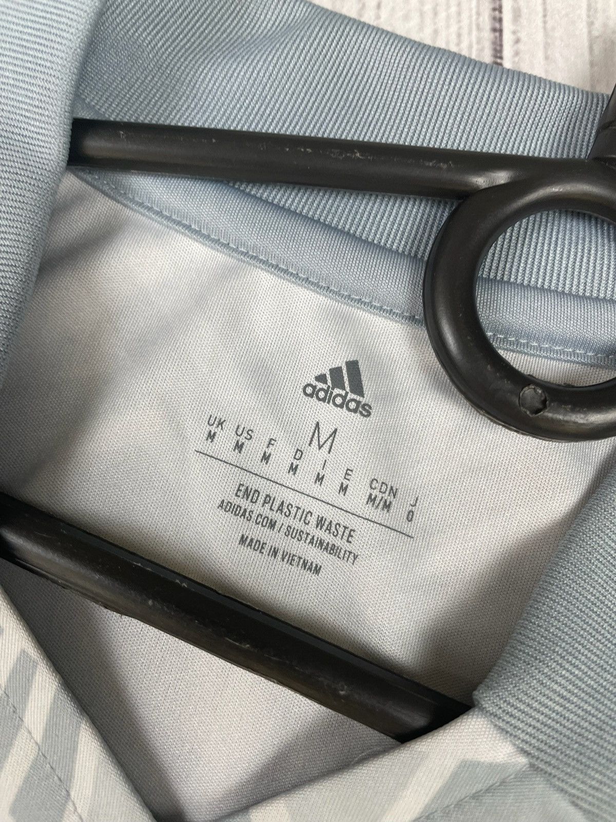 Adidas Arsenal adidas Soccer jersey Goalkeeper rare size M grey Size US M / EU 48-50 / 2 - 3 Thumbnail
