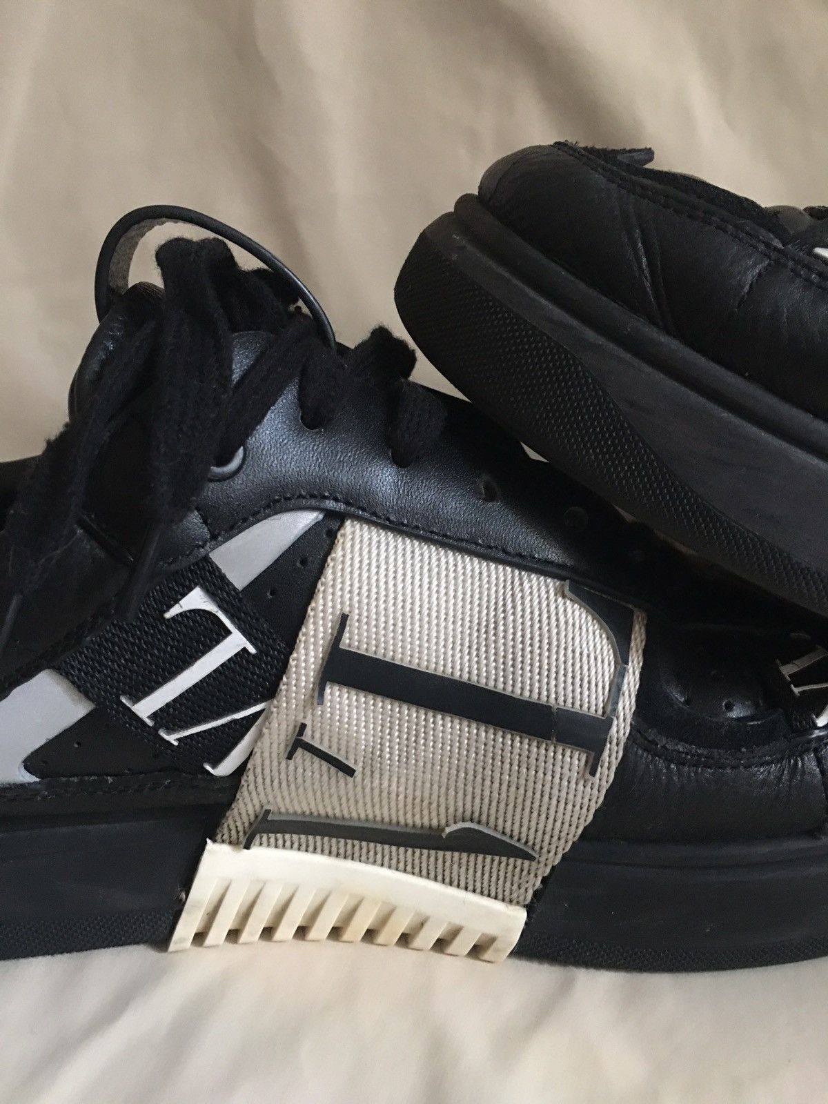 Designer × Valentino Valentino Garavani VL7N Black Leather Sneakers Size EU 41 Size US 8 / EU 41 - 14 Thumbnail