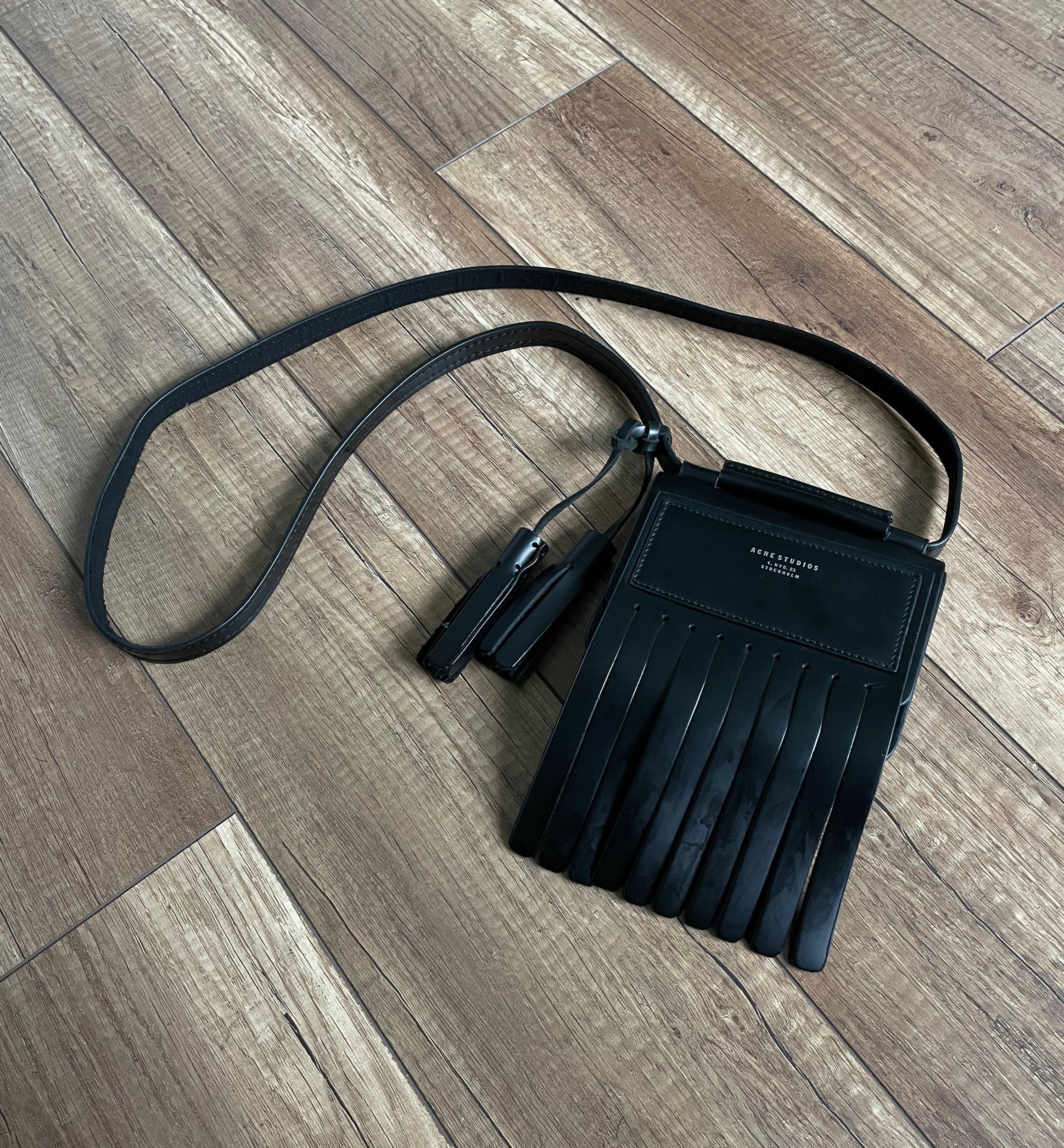 Acne Studios Acne Studios Laurie Leather Fringe Crossbody Mini Bag Size ONE SIZE - 2 Thumbnail