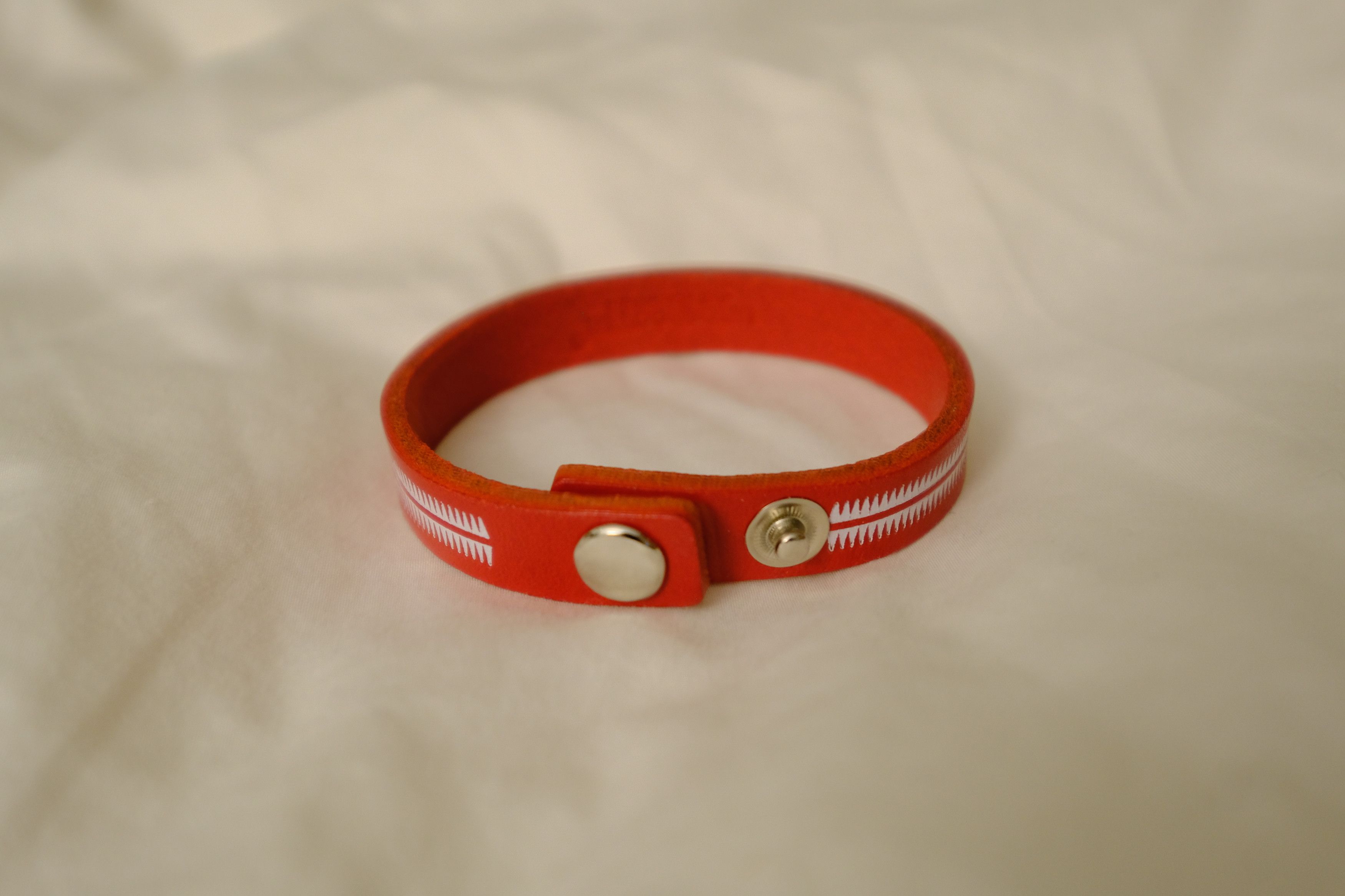 Undercover Jun Takahashi × Undercover Giz bracelet red Size ONE SIZE - 2 Thumbnail