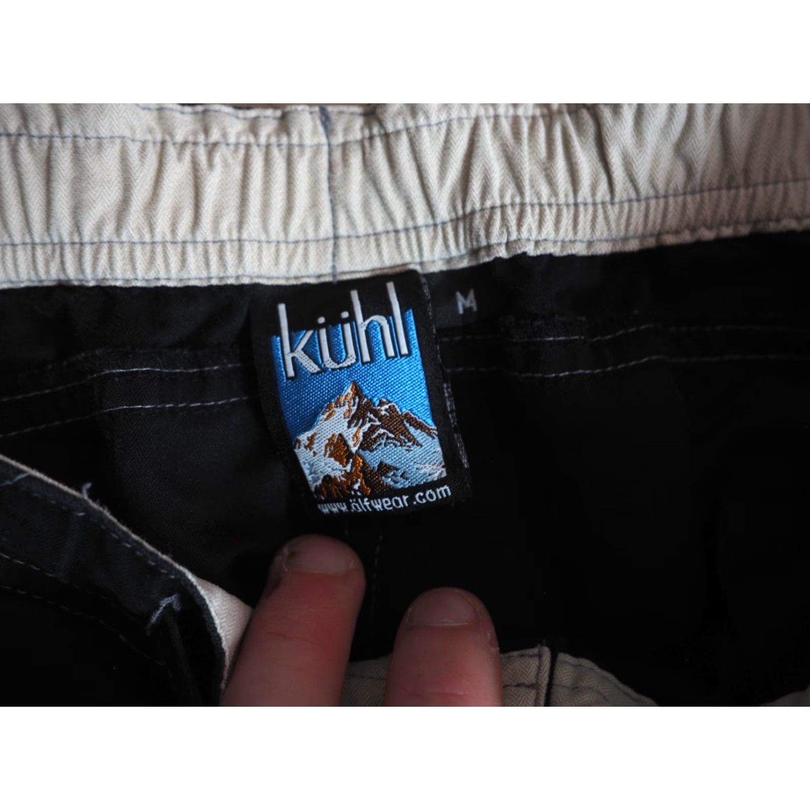 Vintage VINTAGE Kuhl Black Nylon Cargo Pants Womens 29W 29" 30" Outdoor Hiking Baggy Straight Capri Nature 2000s Y2k Shirt? Size 29" - 5 Thumbnail