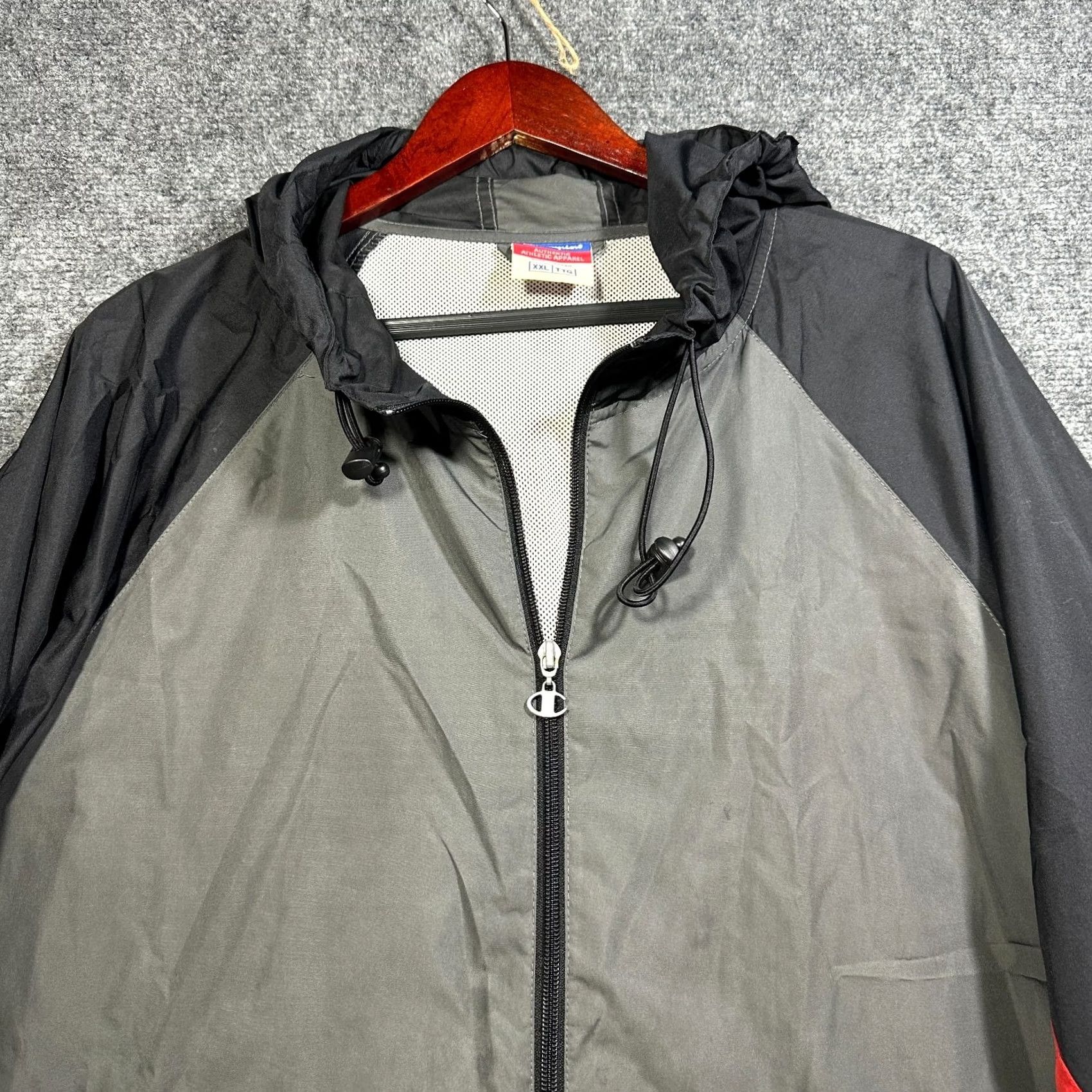 Champion VINTAGE Champion Jacket Mens 2XL Windbreaker Hooded Pockets Logo 90s Windbreaker Size US XXL / EU 58 / 5 - 4 Thumbnail