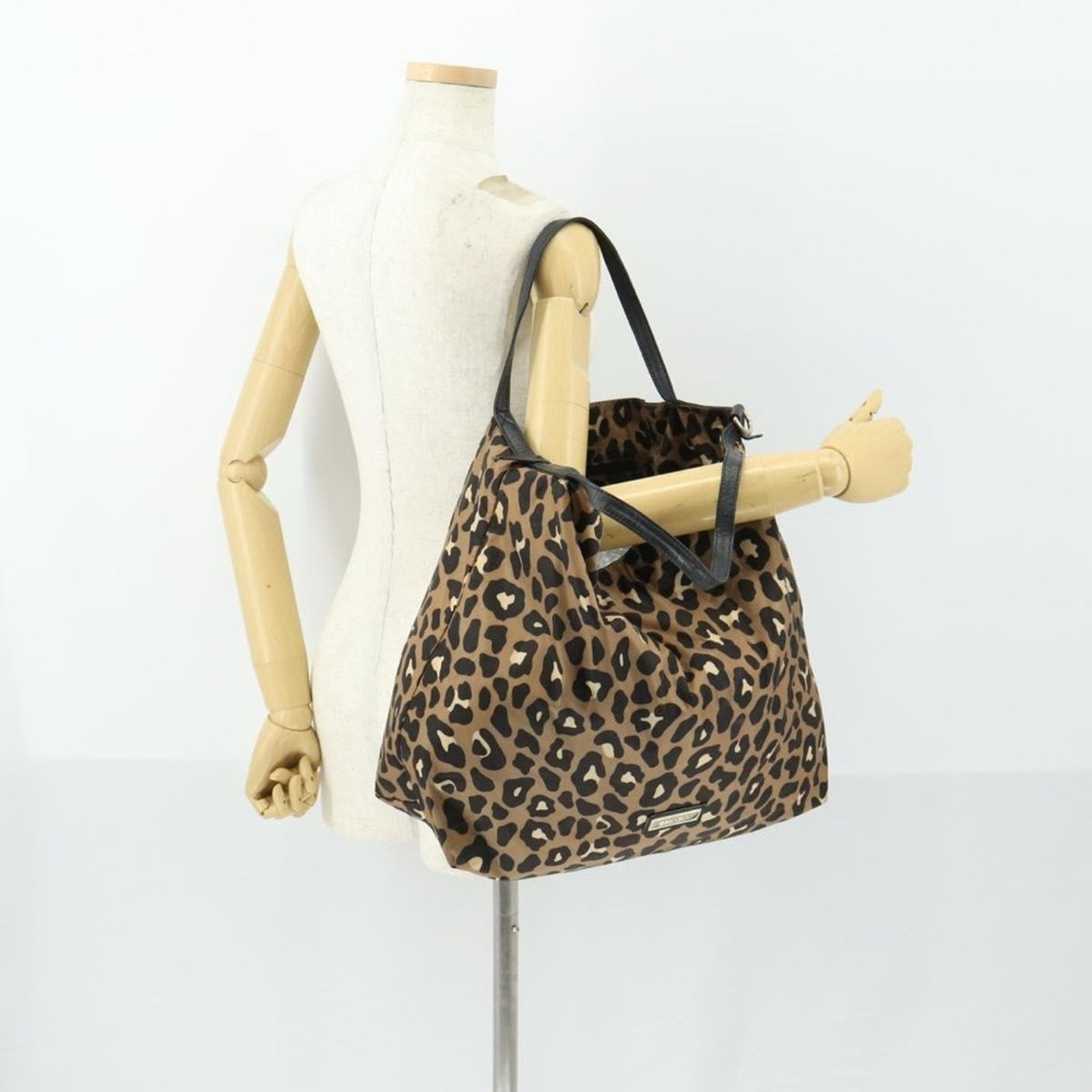 Jimmy Choo Jimmy Choo Leopard Print Nylon Tote Bag with Baby pouch Size ONE SIZE - 2 Thumbnail