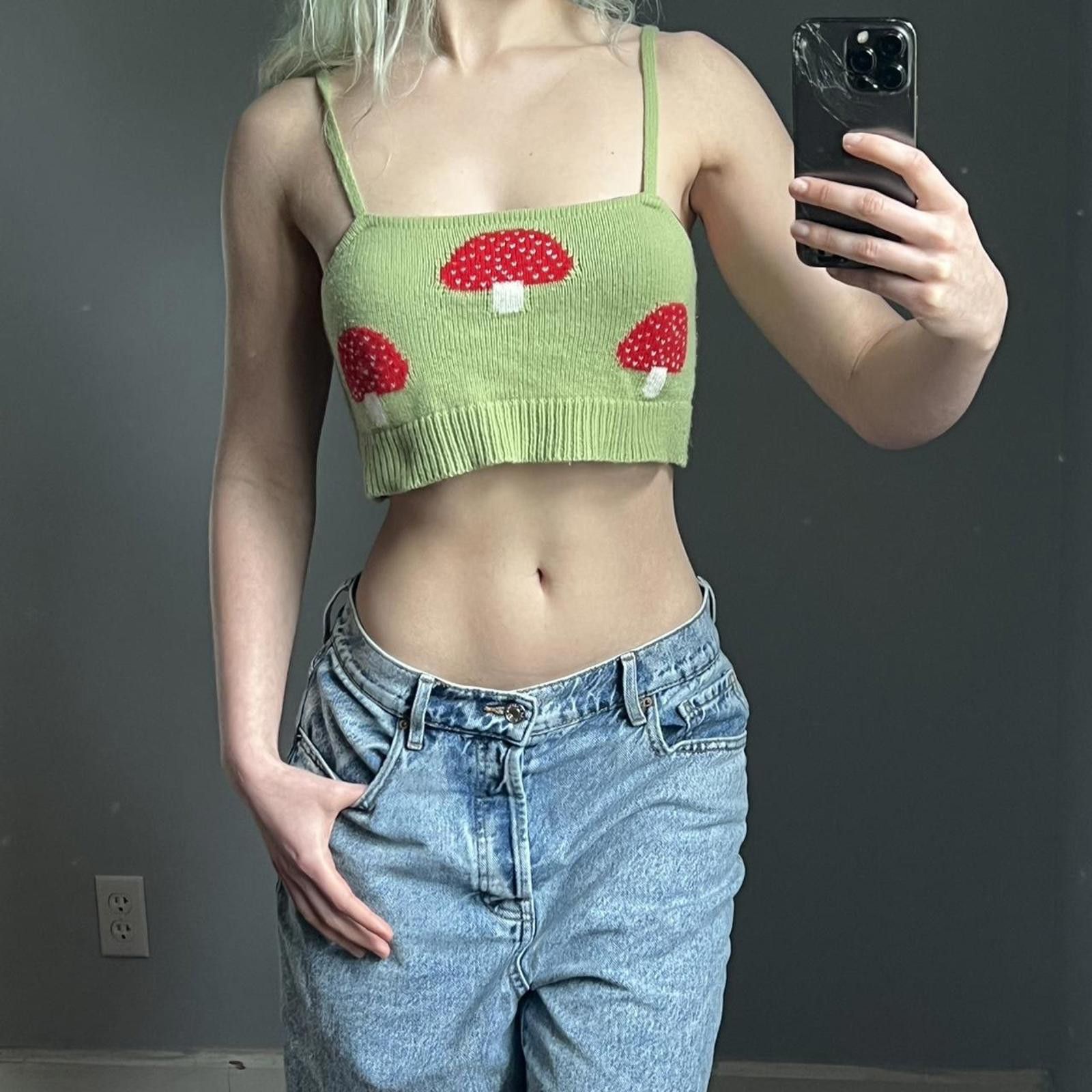 Shein Green and red mushroom crop top Size S / US 4 / IT 40 - 5 Thumbnail