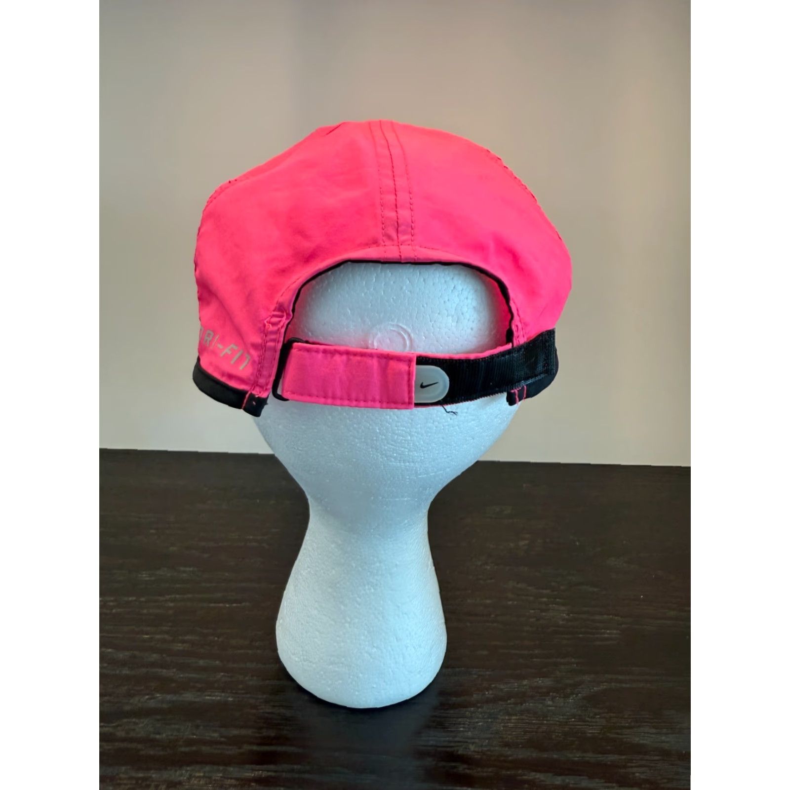 Nike Nike Dri-Fit Hat Cap Mens One Size Pink Featherlight Strapback Lightweight Breathable Adjustable Baseball Cap Size ONE SIZE - 4 Thumbnail