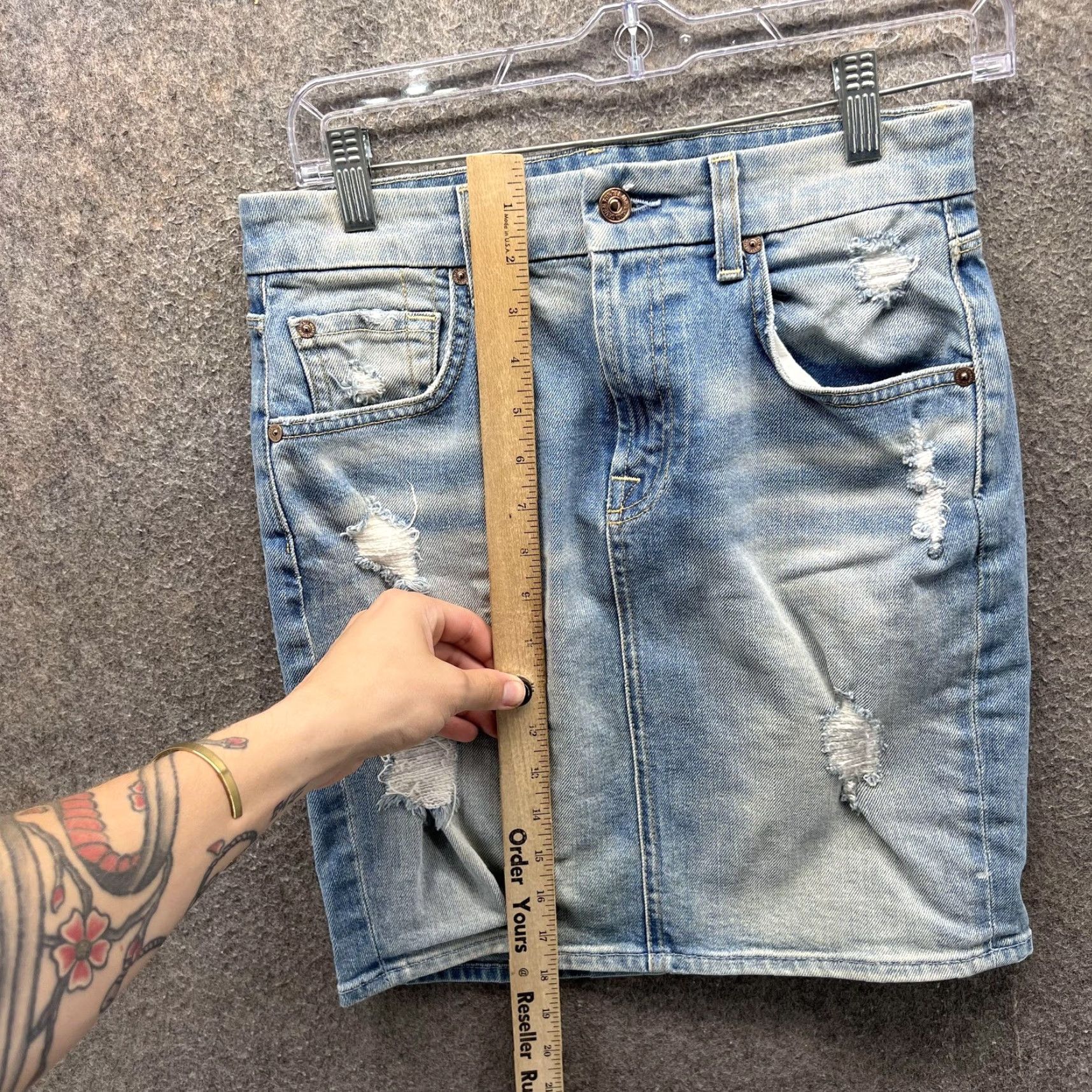 7 For All Mankind 7 For All Mankind Skirt Womens 26 Blue Denim Distressed Stretch Mini Casual Size 26" / US 2 / IT 38 - 5 Thumbnail