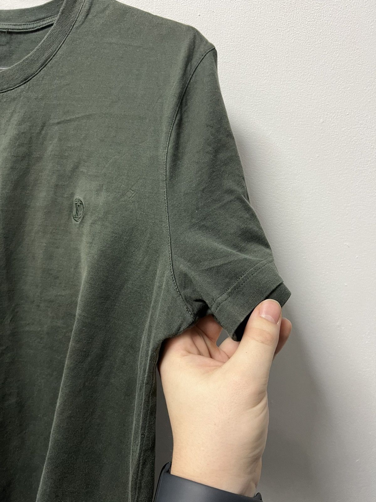 Louis Vuitton Louis Vuitton Luxury T-shirt Green Size M Size US M / EU 48-50 / 2 - 13 Thumbnail