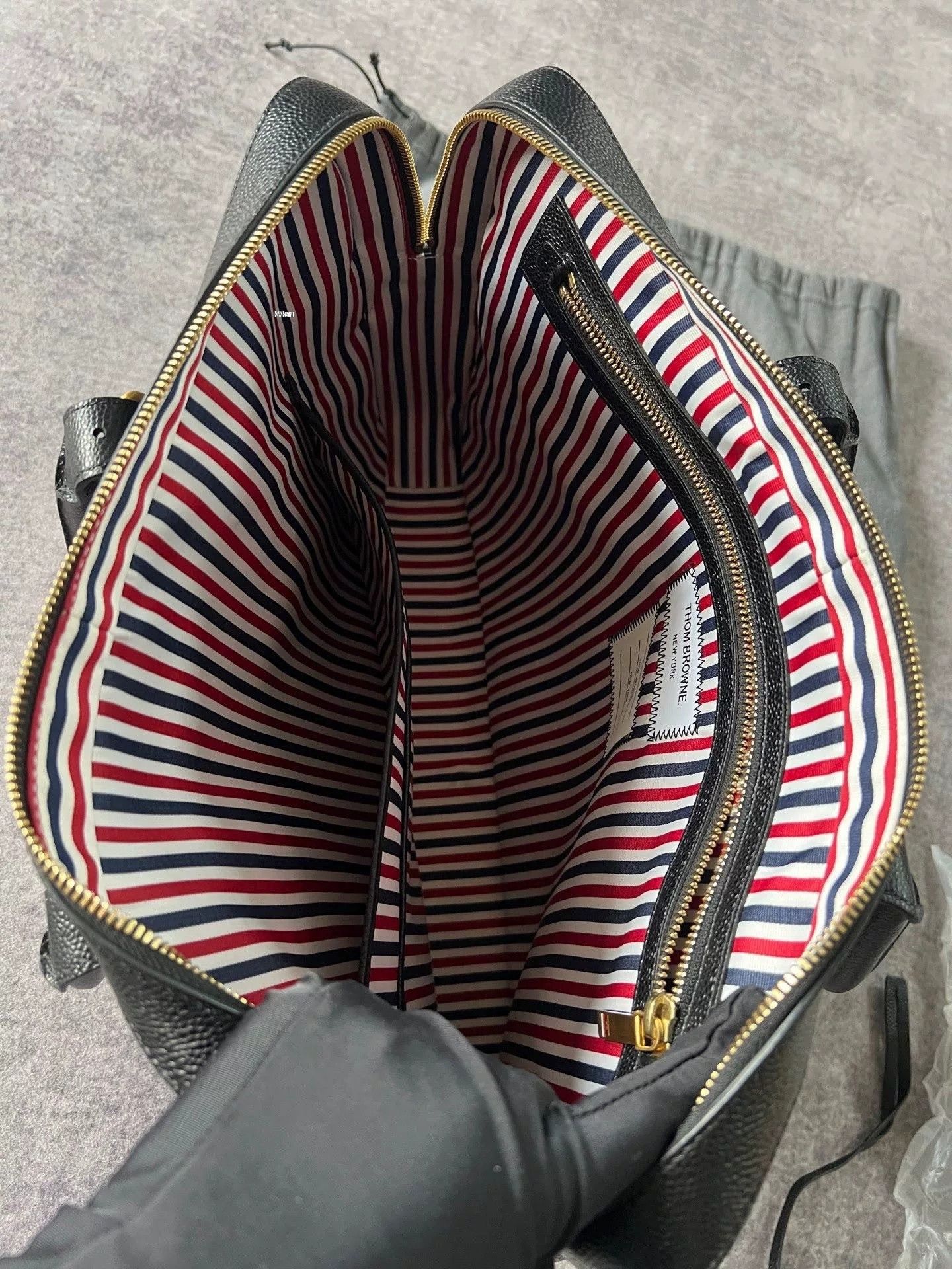Thom Browne Thom Browne Lychee Leather Stripe Briefcase Size ONE SIZE - 8 Thumbnail