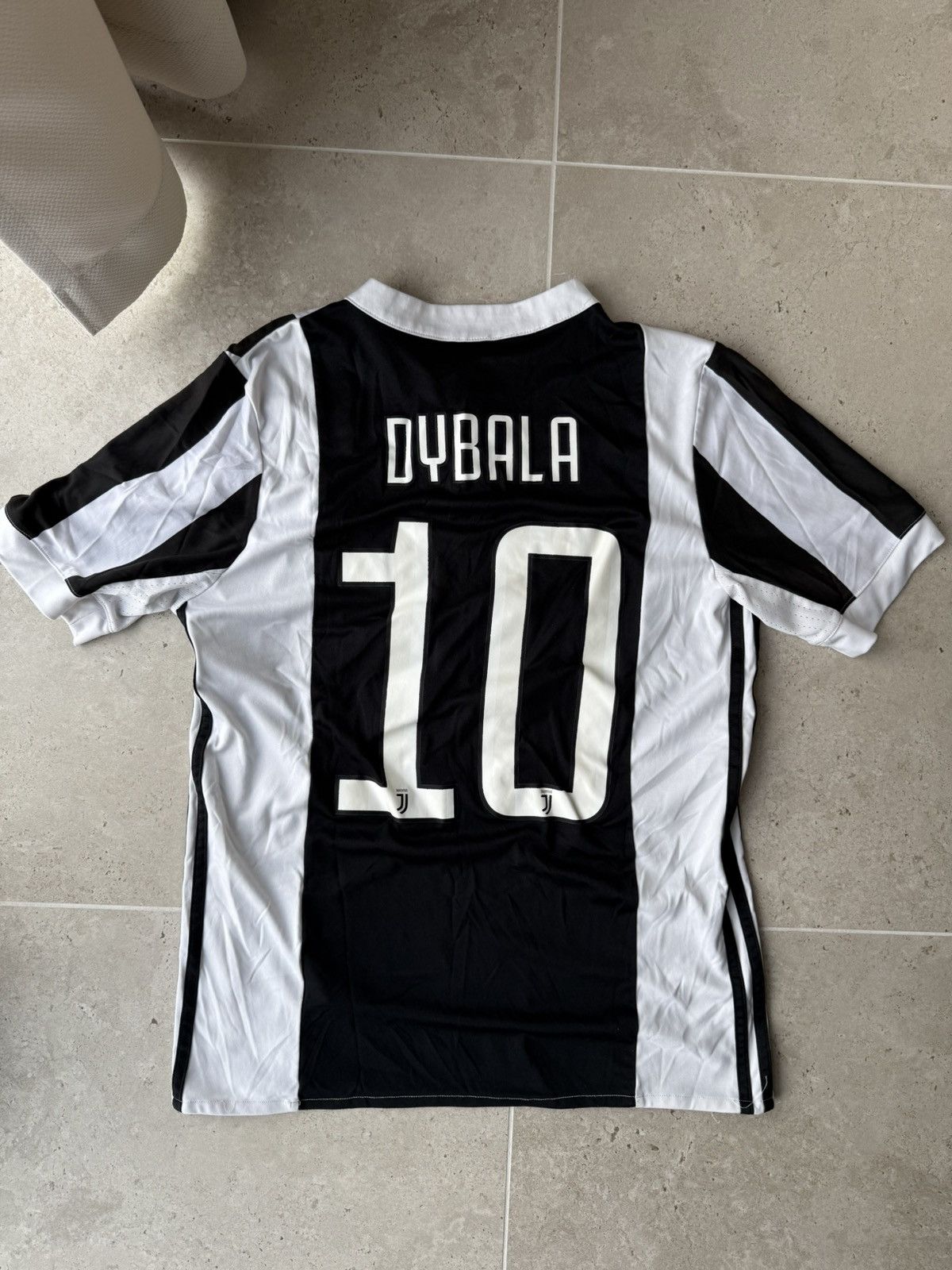 Adidas Adidas Juventus Home 2017-18 Dybala #10 Soccer Jersey Size US XL / EU 56 / 4 - 2 Thumbnail