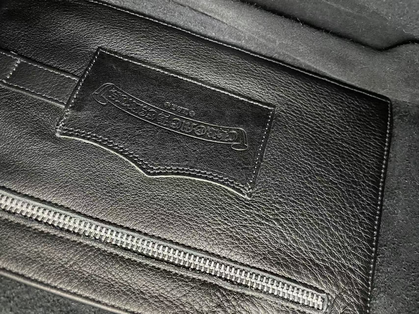 Chrome Hearts Chrome Hearts Black Leather Messenger Crossbody Bag Size ONE SIZE - 14 Thumbnail