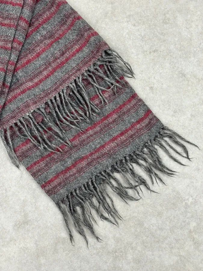 Gucci 2000s Gucci Red & Grey Striped Wool Scarf Size ONE SIZE - 3 Thumbnail