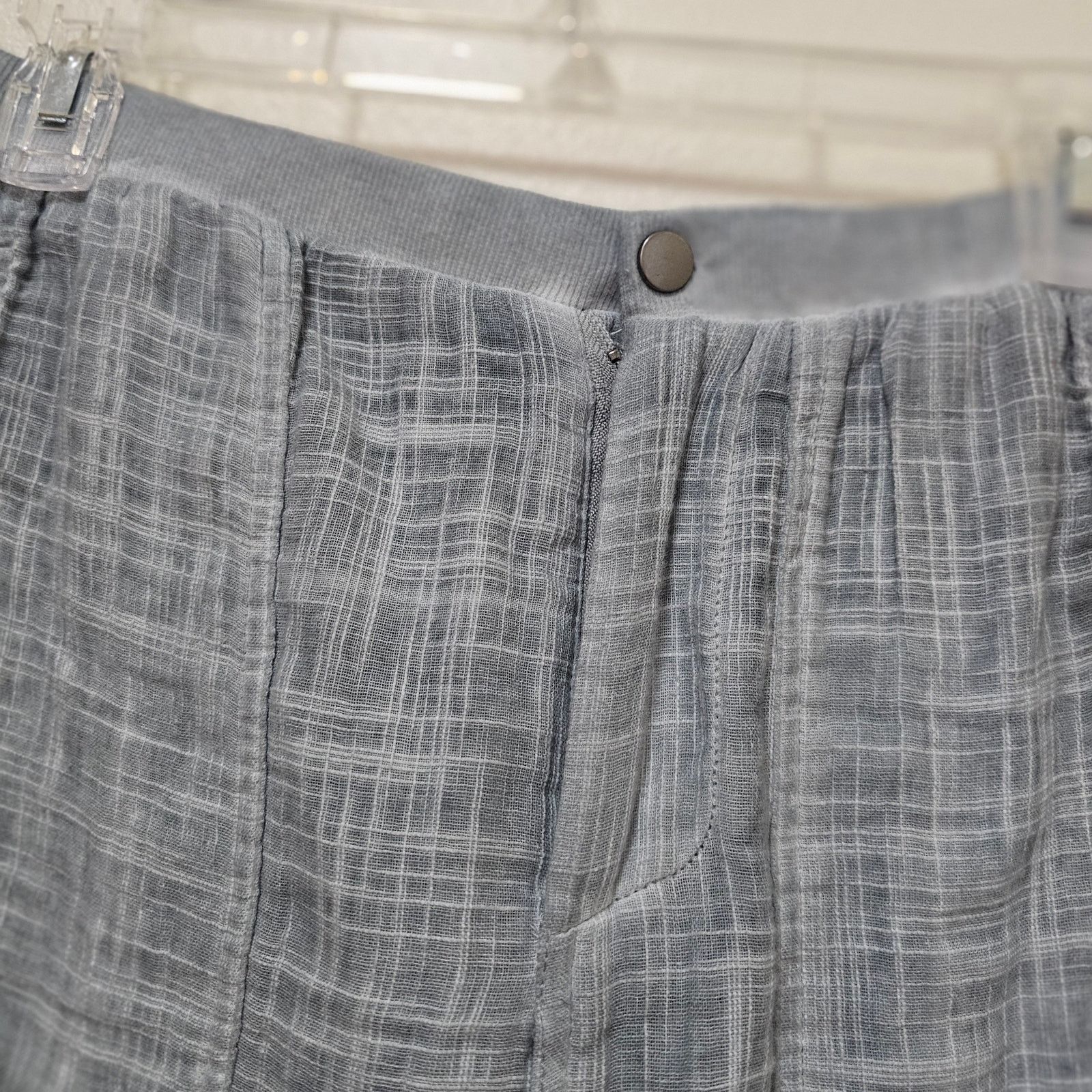 Chicos Soft Surroundings Sm Gauzy Gray blue Ruffled bottom. Boho Size 28" / US 6 / IT 42 - 15 Thumbnail