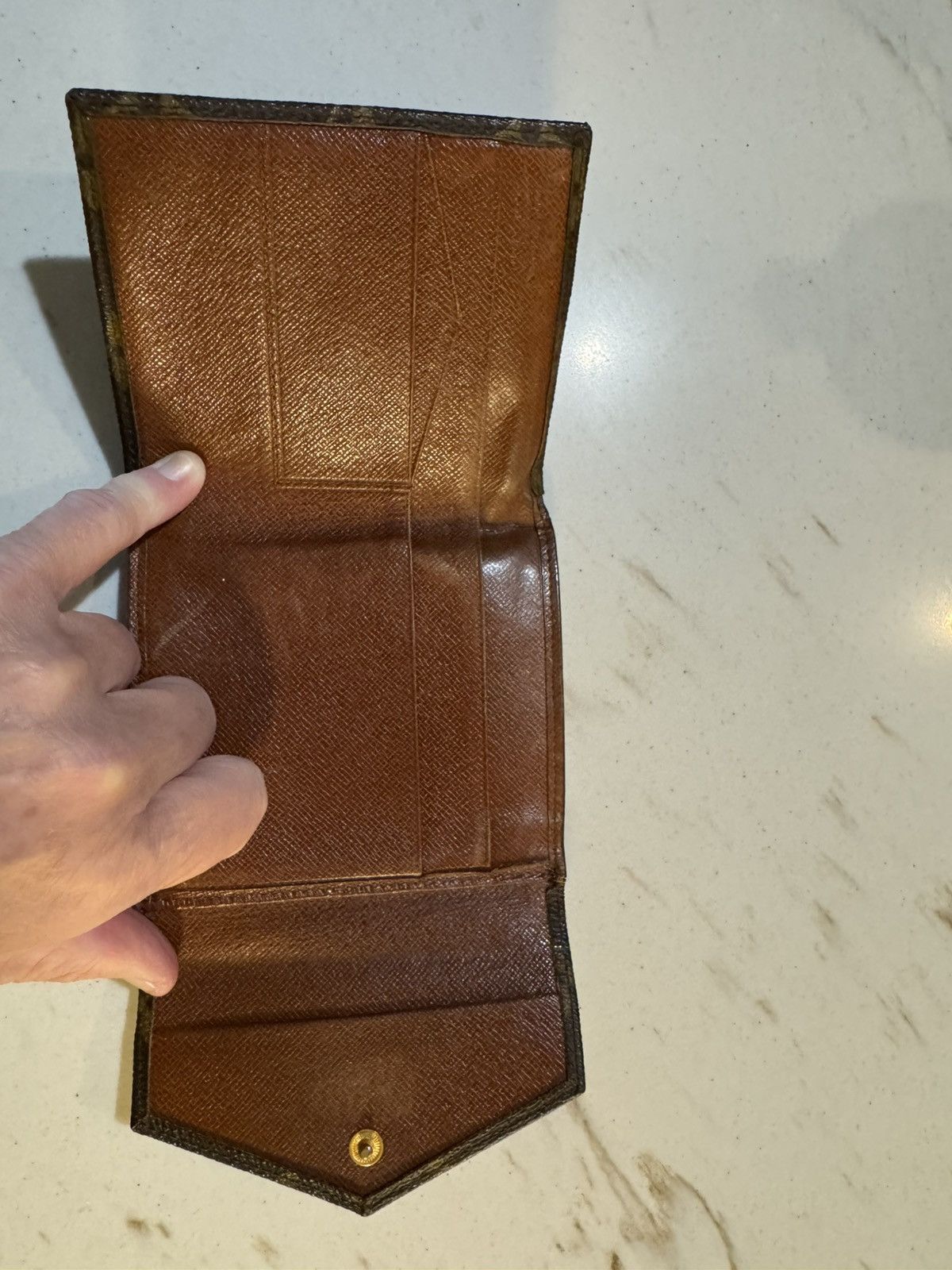 Other Louis Vuitton Monogram Brown Envelope Wallet for Women Size ONE SIZE - 2 Thumbnail