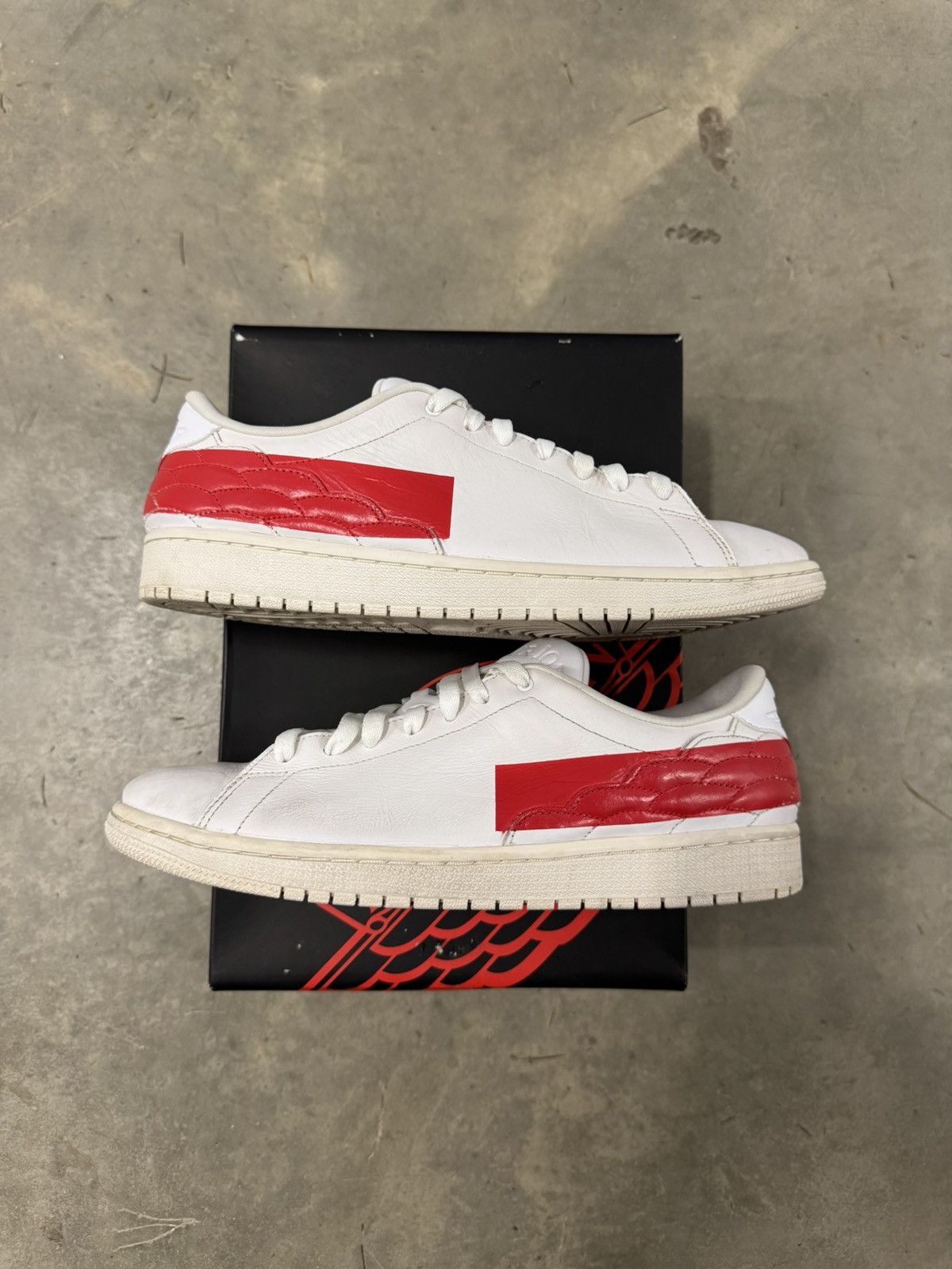 Jordan Brand Jordan 1 Low Centre Court White Red Size 10 Size US 10 / EU 43 - 2 Thumbnail