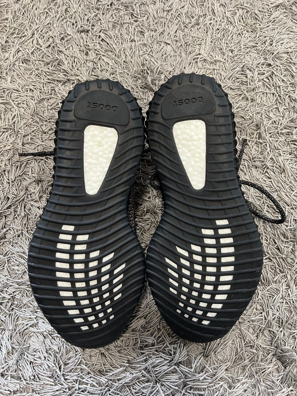 Adidas Adidas Yeezy Boost 350 V2 Yecheil Size US 9.5 / EU 42-43 - 5 Thumbnail
