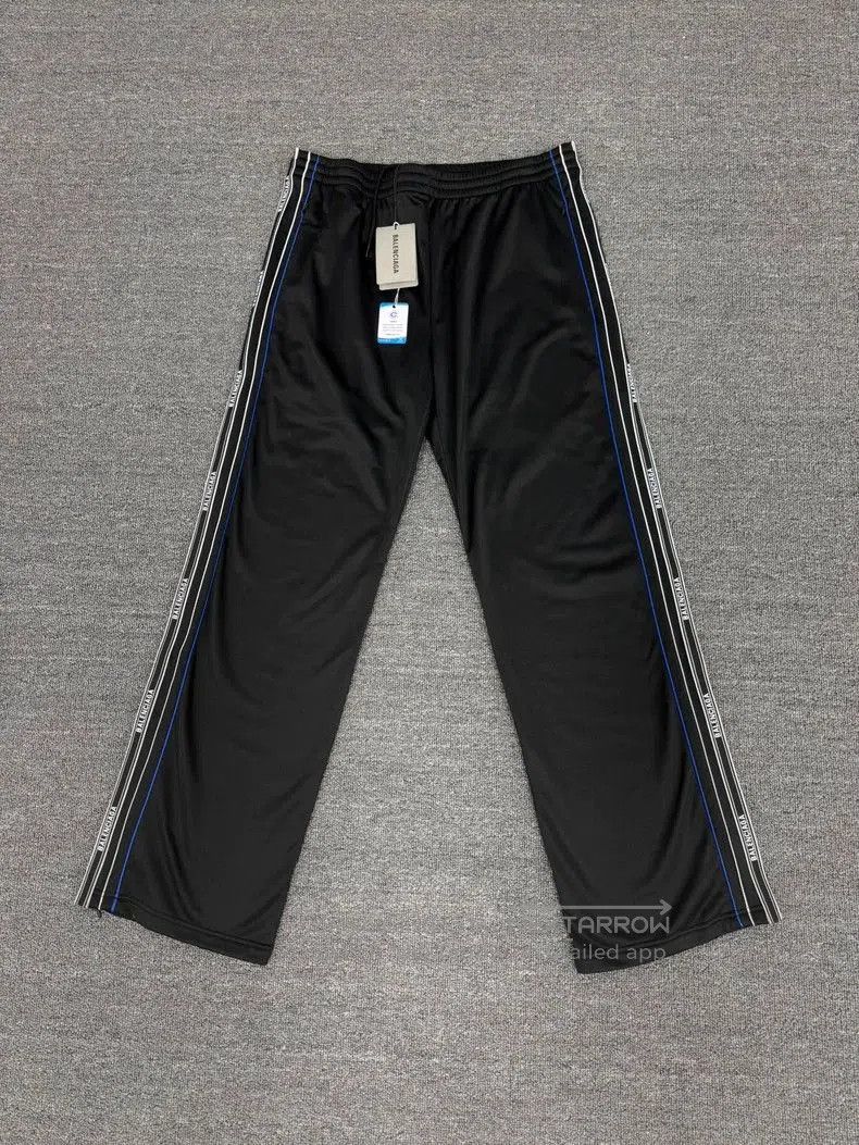 Balenciaga Balenciaga Side Logo Nylon School Pants. Size US 38 / EU 54 - 1 Thumbnail