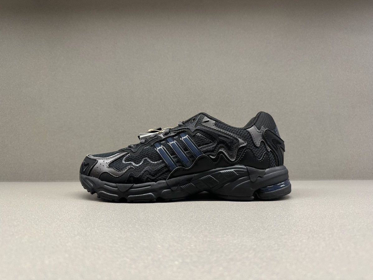 Adidas Adidas Response CL Bad Bunny Triple Black Size US 9 / EU 42 - 6 Thumbnail