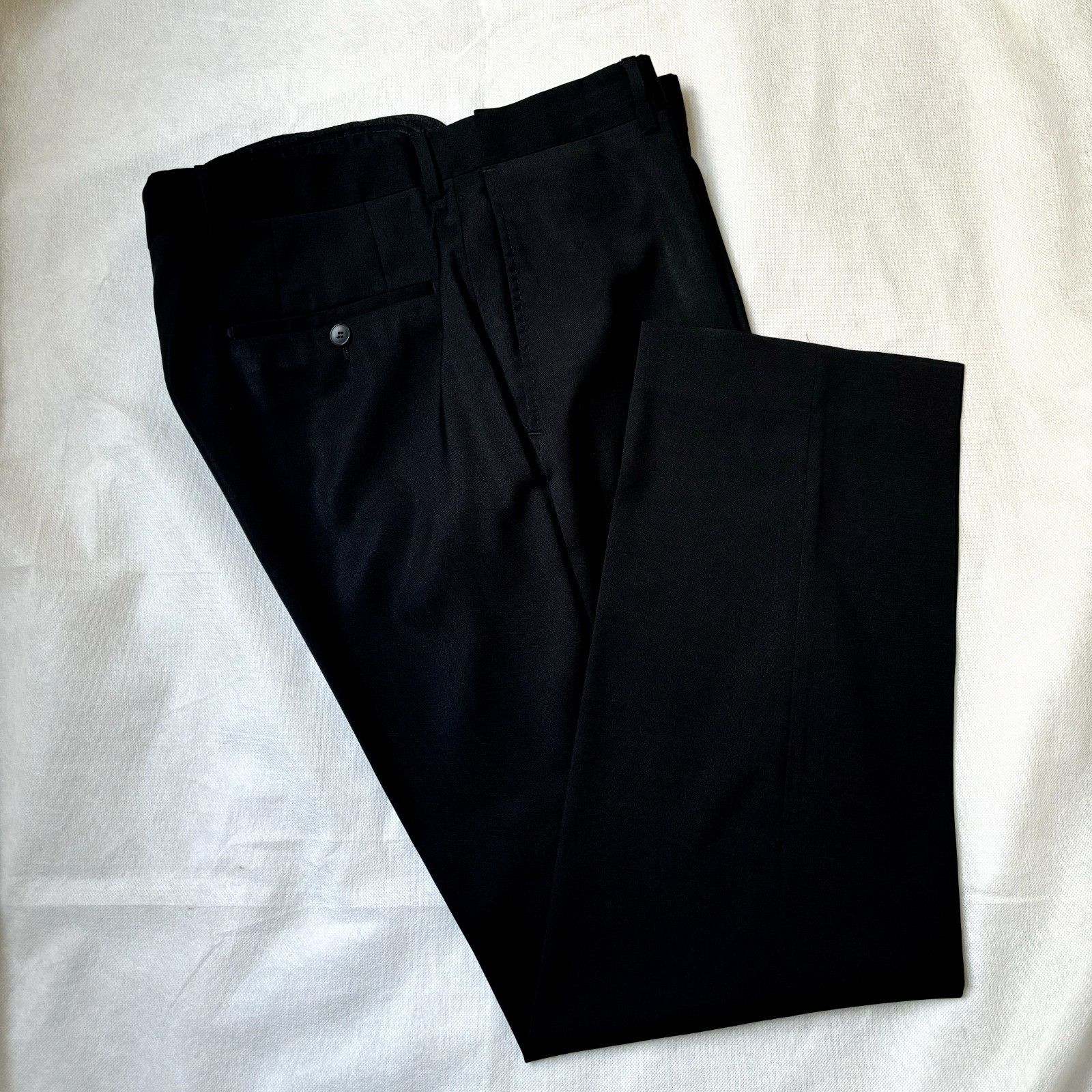 Hugo Boss Hugo Boss Men's Black Dress Pants Size 35R Virgin Wool Pleat Size 34R - 1 Thumbnail