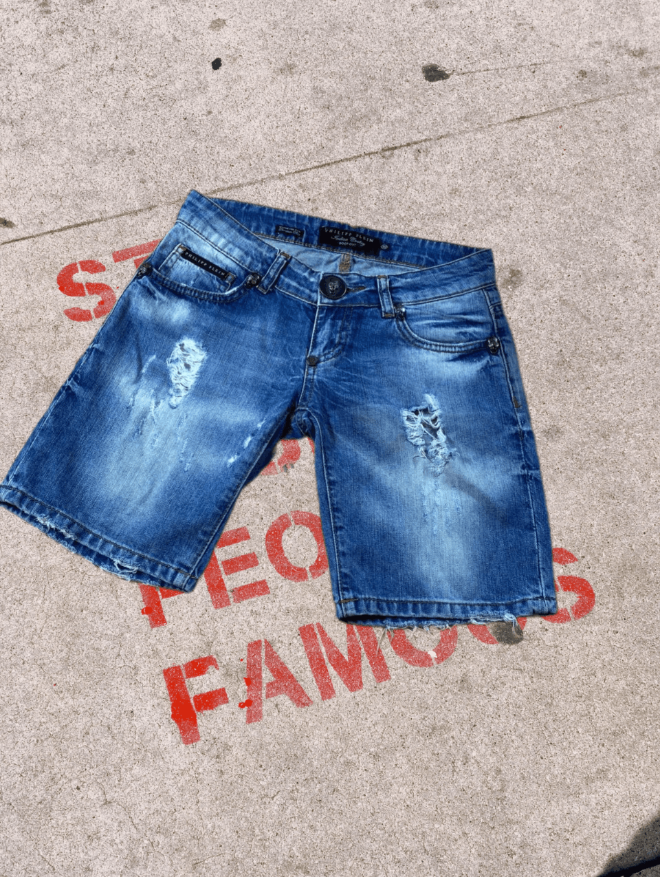 Philipp Plein Philipp Plein Skull Logo Denim Shorts Size US 26 / EU 42 - 1 Thumbnail