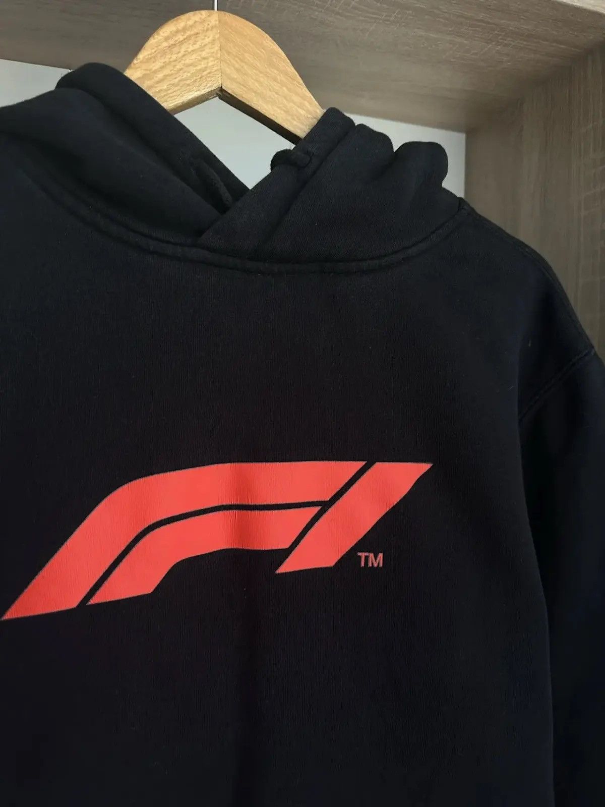 Formula 1 Vintage Racing Black Hoodie Formula Uno Size US L / EU 52-54 / 3 - 5 Thumbnail