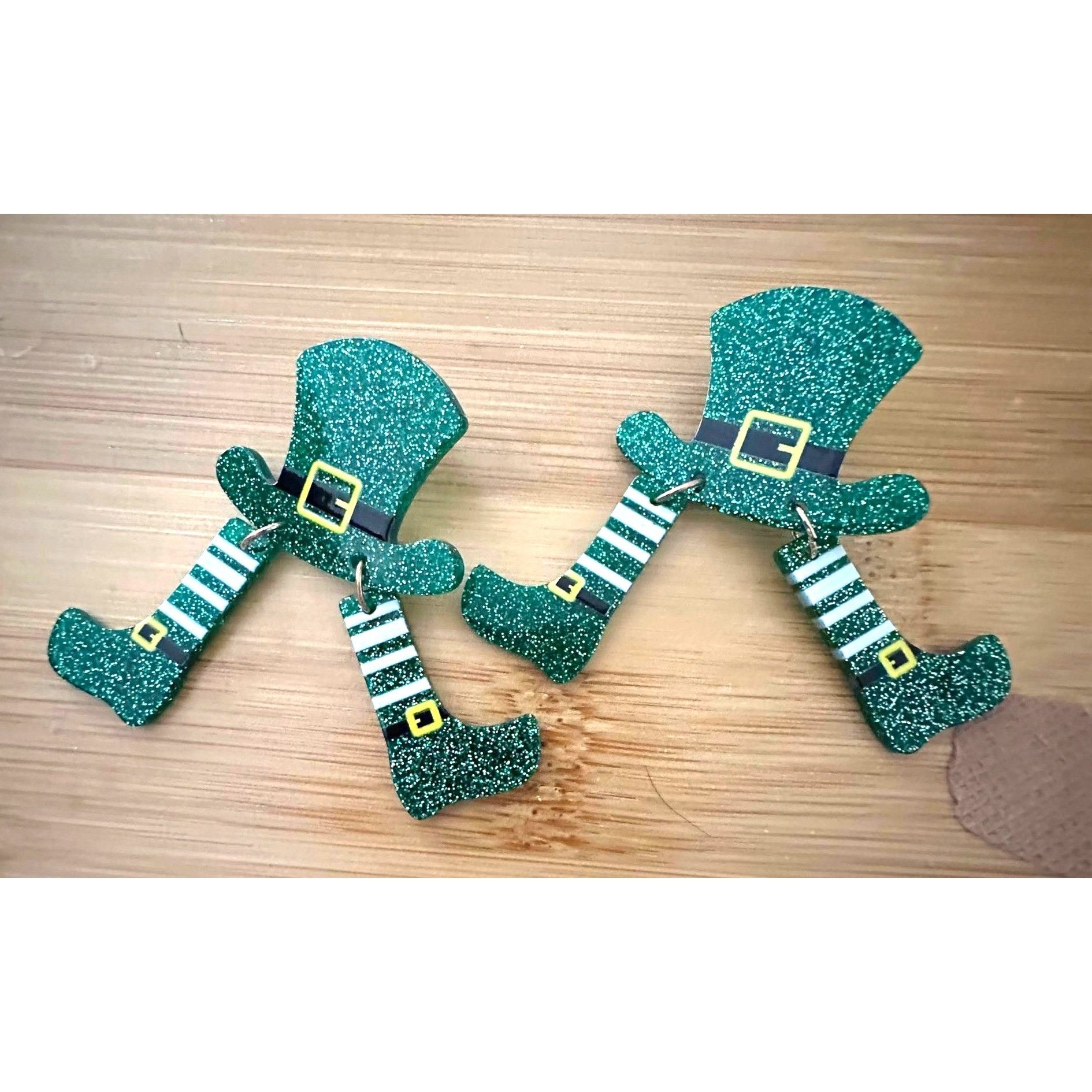 Handmade St Patricks Day Earrings Dangling Wiggly Legs Leprechaun Hat Size ONE SIZE - 6 Thumbnail