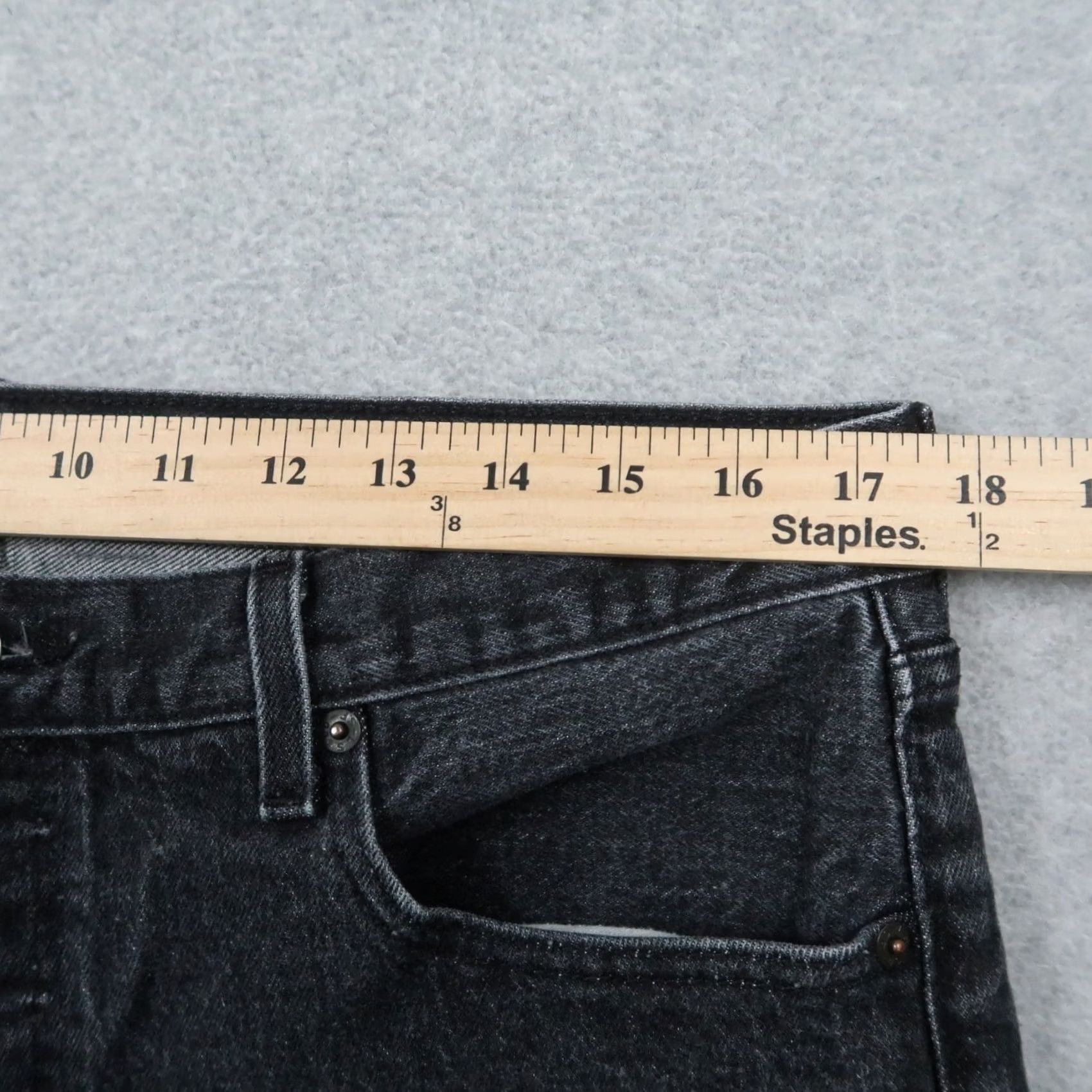 Levi's VINTAGE Levi's 501 Jeans Straight Denim Black Men Cotton Blend 36x32 Leather/Belt Loops Logo 5-Pocket USA 2000s Mens Size US 36 / EU 52 - 7 Thumbnail