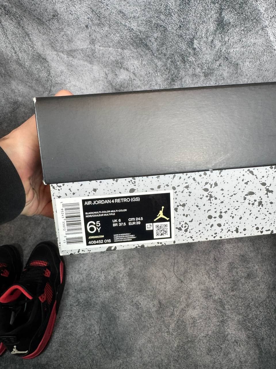 Jordan Brand Size 6.5Y | Jordan 4 Red Thunder With Box | Pre-Owned Size US 6.5 / EU 39-40 - 6 Thumbnail