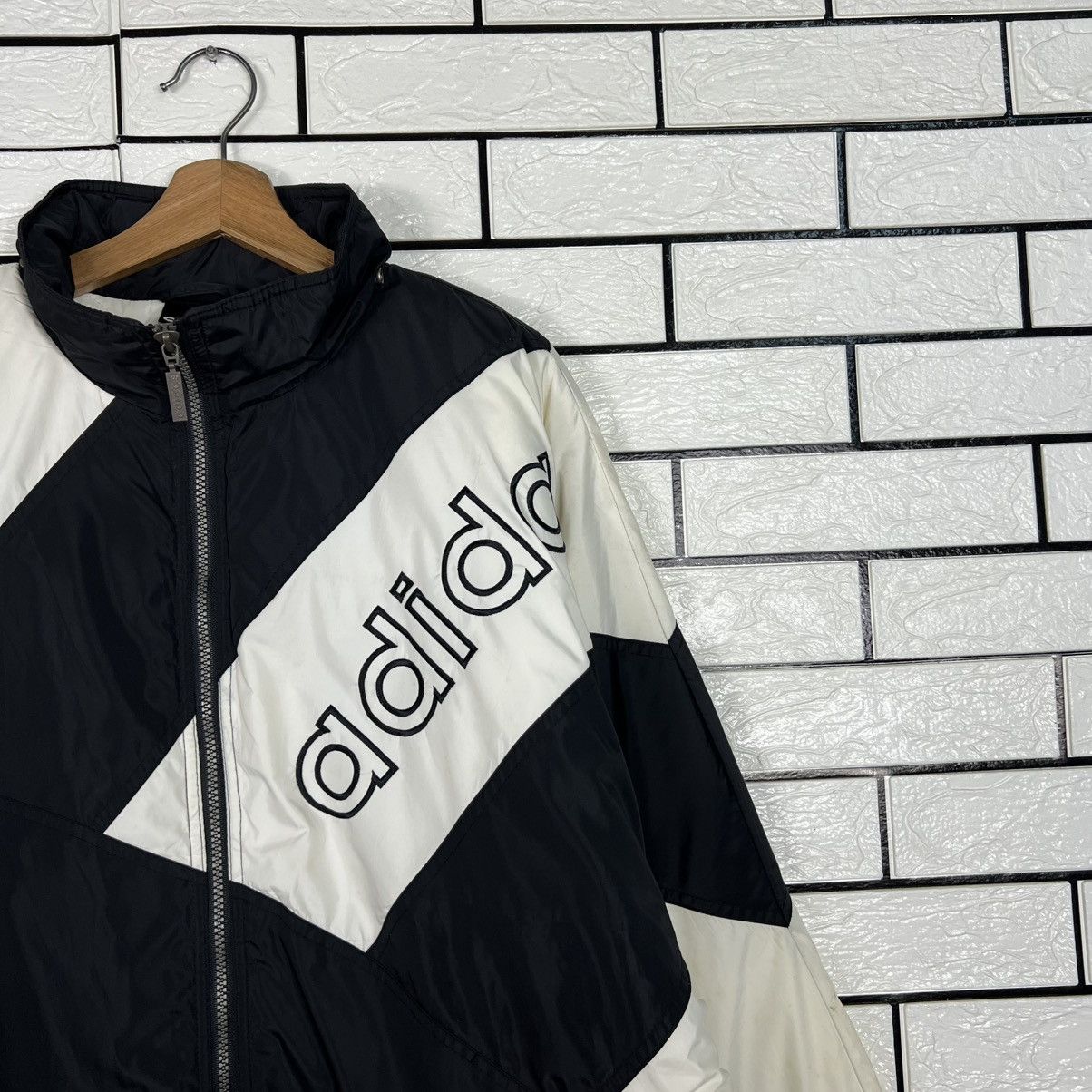 Adidas Vintage 90's ADIDAS Big Logo Windbreaker Jacket #4062-C185 Size US L / EU 52-54 / 3 - 4 Thumbnail