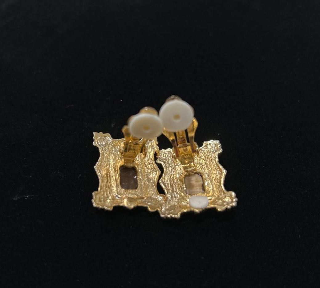 Designer Vintage Clip On Earrings Size ONE SIZE - 3 Thumbnail