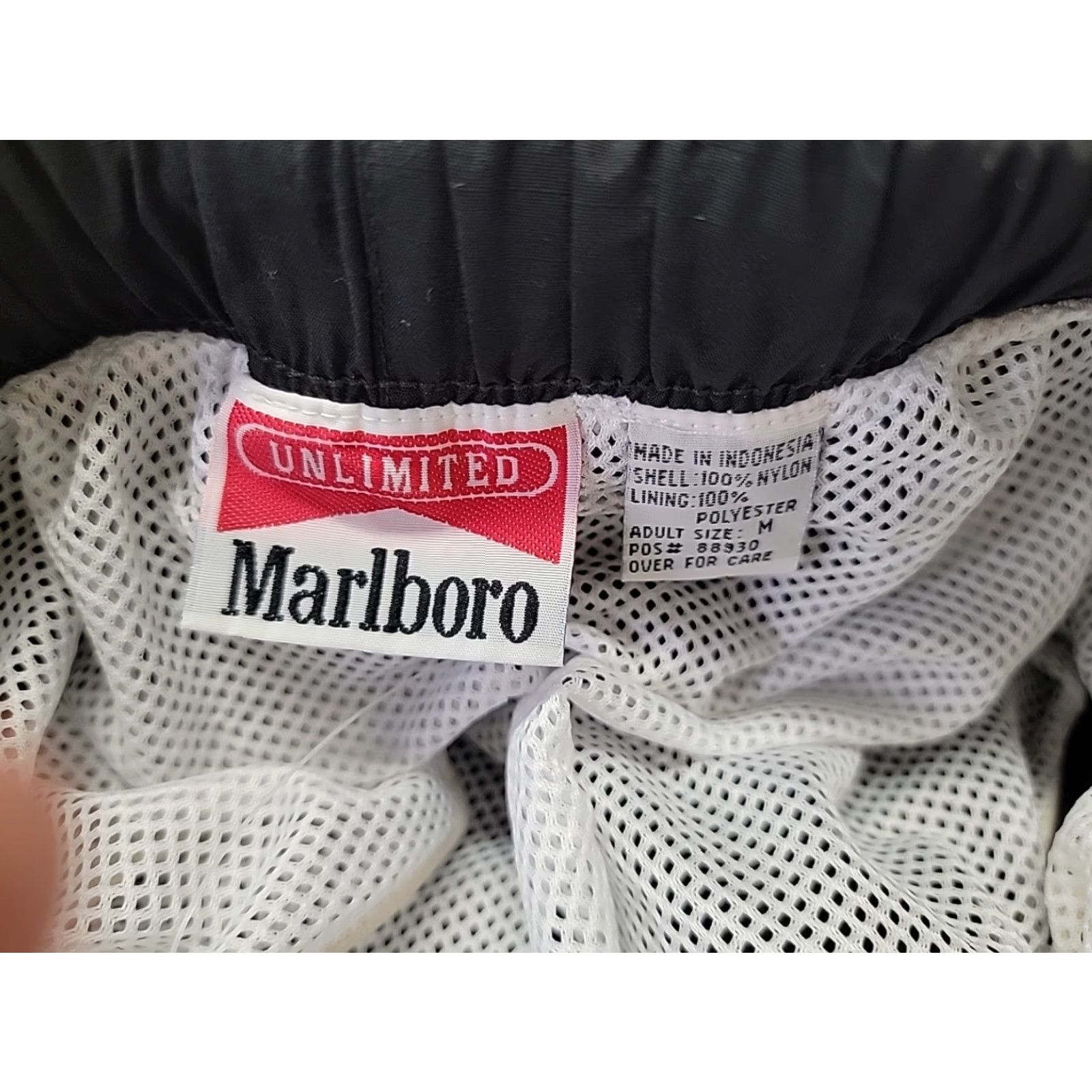 Marlboro VINTAGE Marlboro Bermuda Cargo Shorts Adult Medium Black NWT Waist 34 Mens Size US 31 - 6 Thumbnail