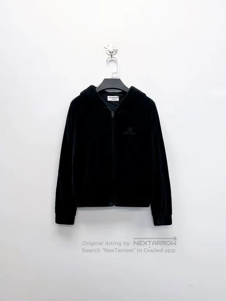 Balenciaga Balenciaga Black Velvet Embroidered Letter Logo Zip-Up Jac Size US L / EU 52-54 / 3 - 1 Thumbnail