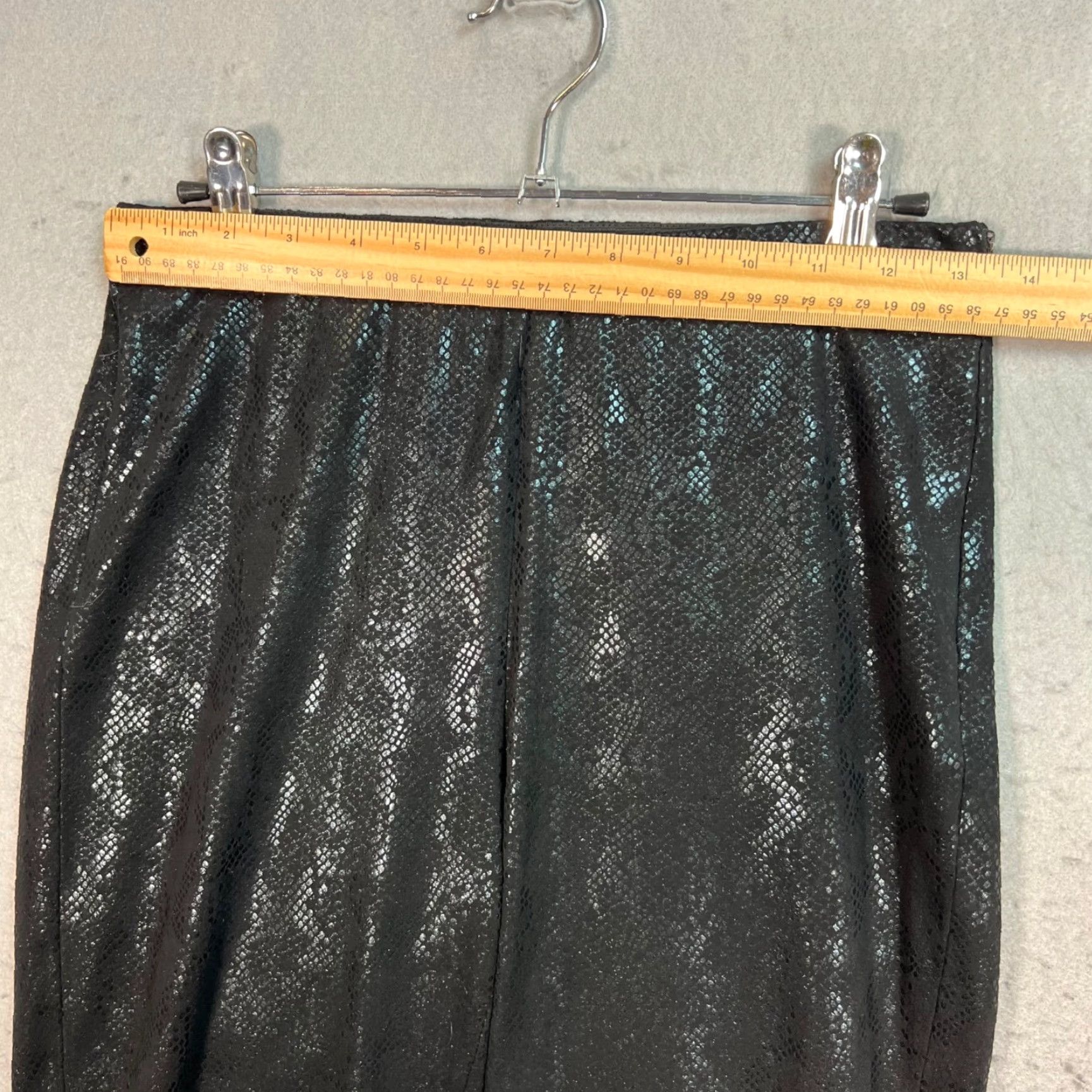 Zara Zara Basic Womens Size Small Black Snake Print Pants Size 28" / US 6 / IT 42 - 5 Thumbnail