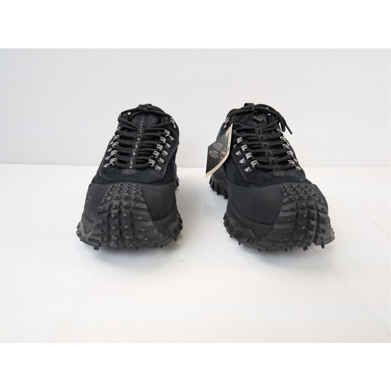 Moncler o1rshd1 Trailgrip Apex low-top sneaker with a Vibram sole Size US 12 / EU 45 - 9 Thumbnail